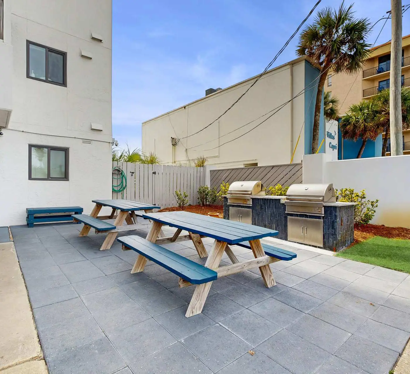 Surf Dweller 512- Spacious 5th floor condo with sweeping views of the Gulf, steps to beach