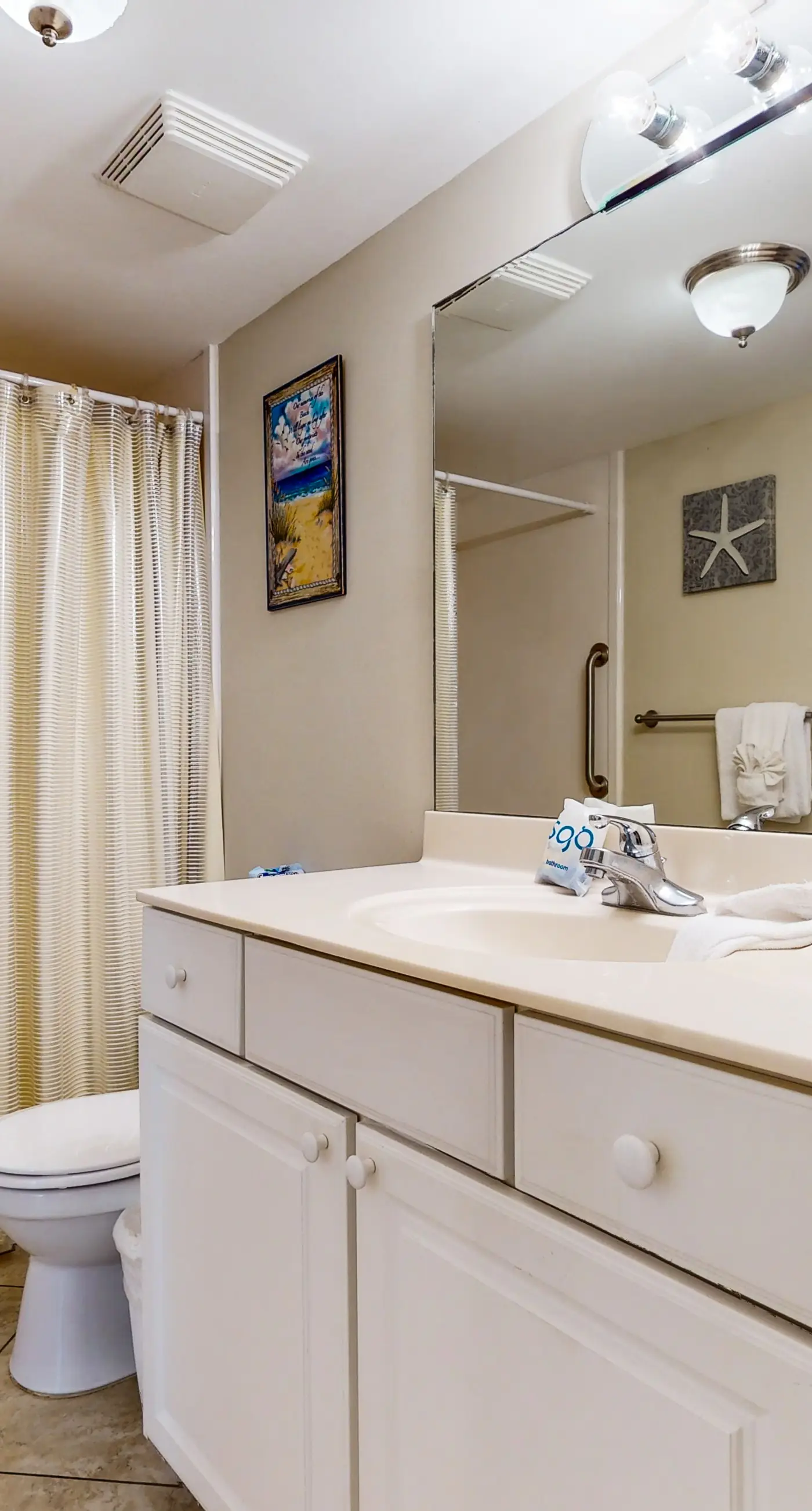 Sea Oats 102 - Amazing Gulf-Front View On Okaloosa Island, On-Site Pool, Walk-In Shower