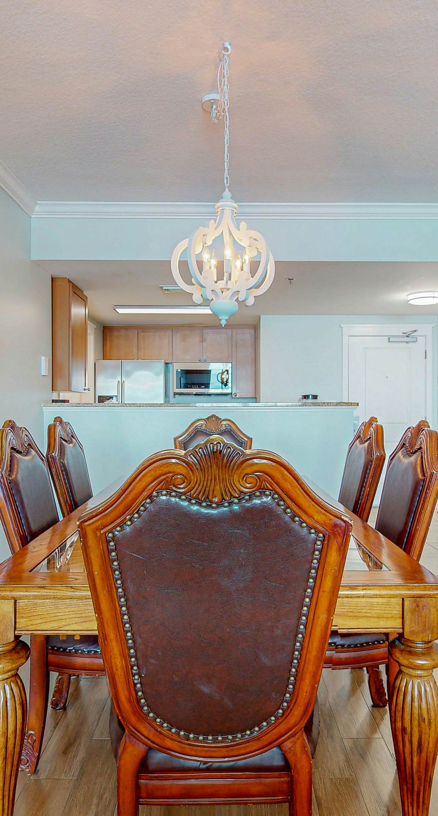 Beautiful beachfront home with balcony, shared pool and beach access