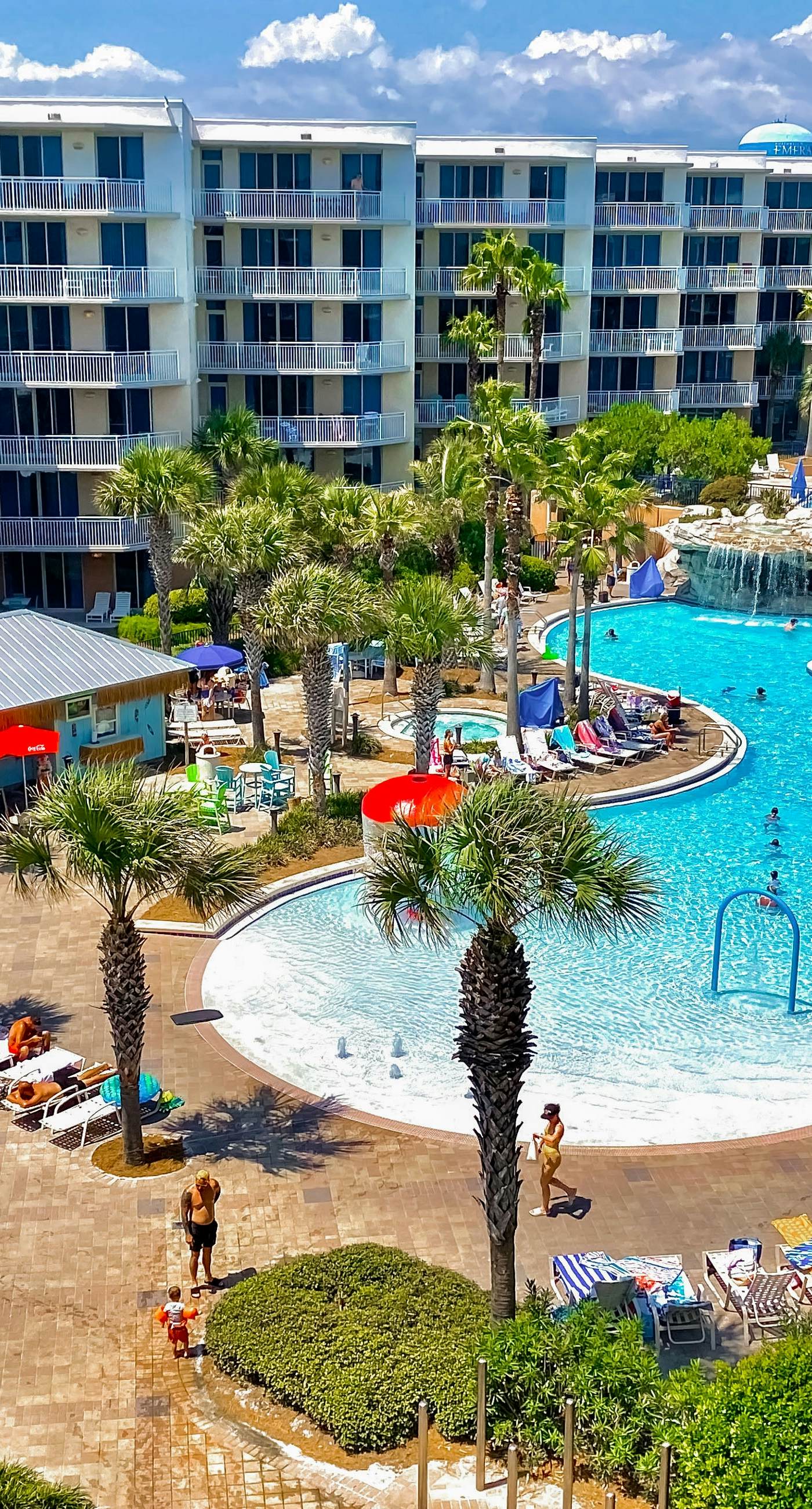 Beautiful beachfront home with balcony, shared pool and beach access