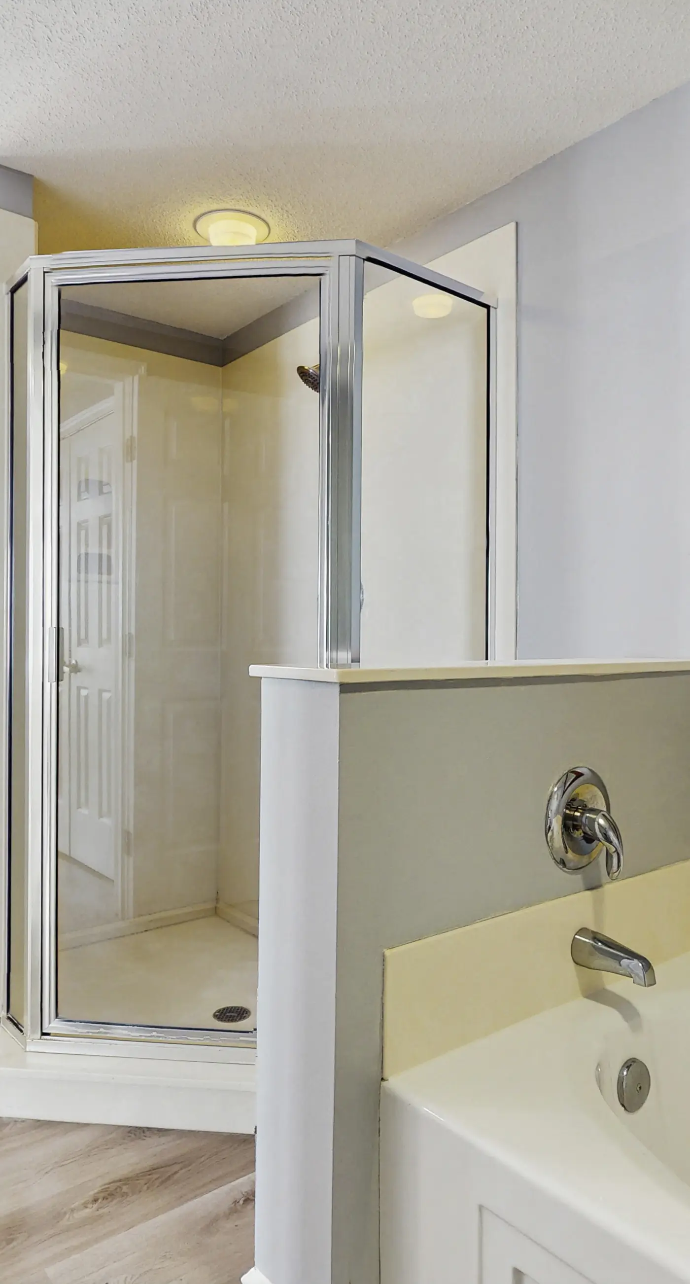 Second Floor Oceanfront Condo with Shared Pools, Ocean View, and Washer/Dryer