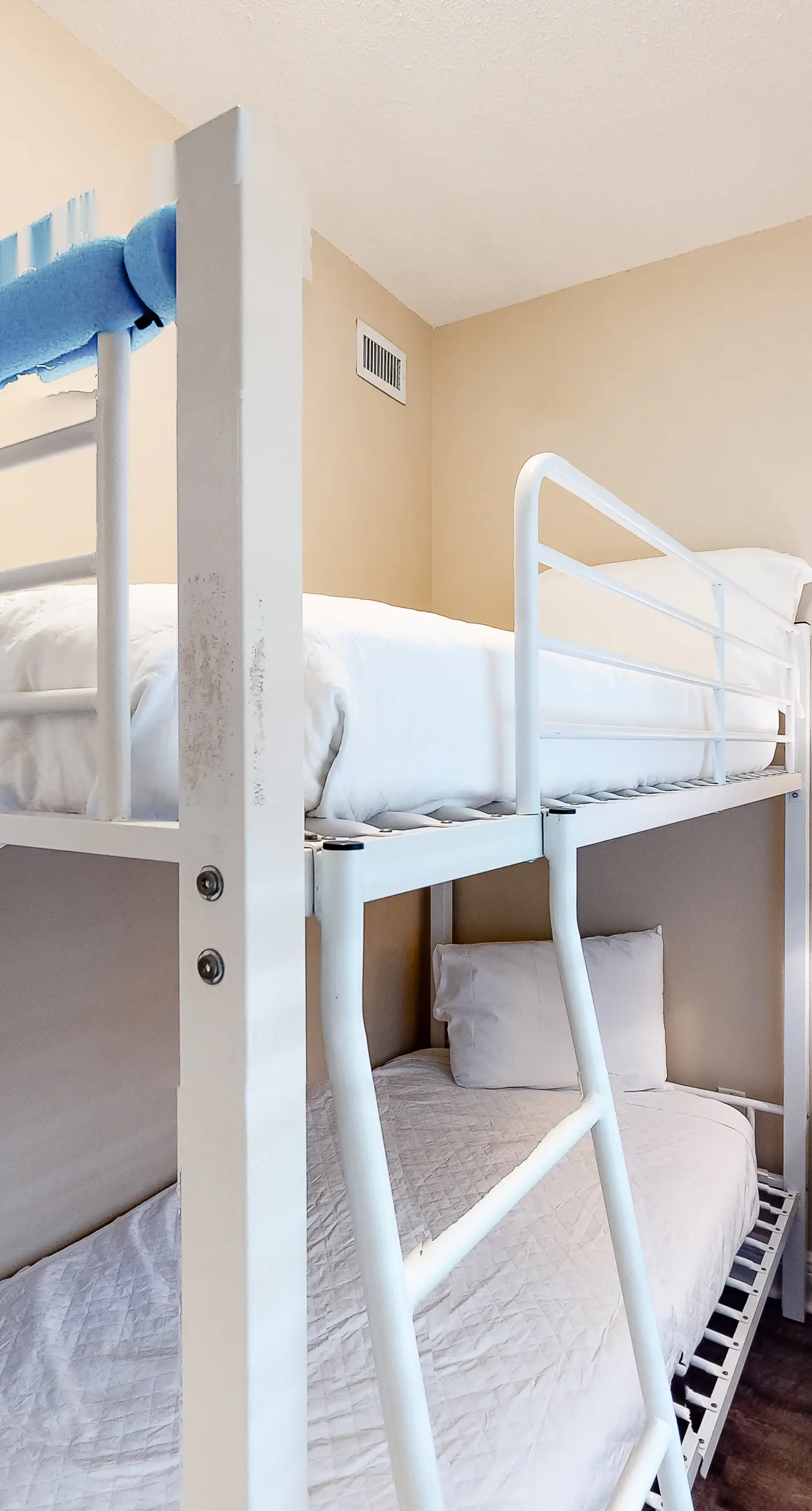 2nd Floor Coastal Condo On Okaloosa Island Gulf-Front Views