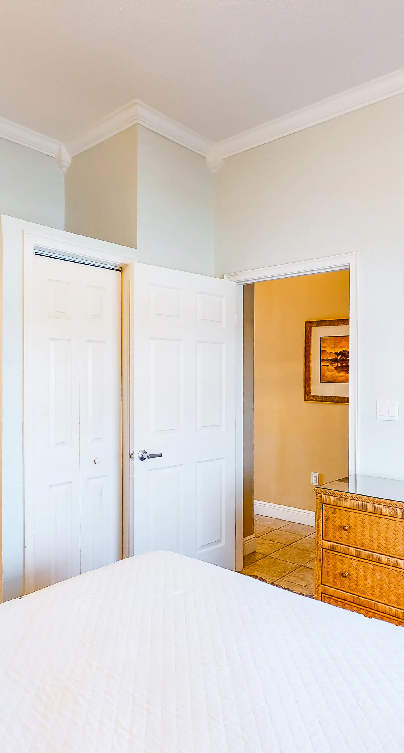 Waters Edge 607- Welcoming 6th Floor Condo Incredible Gulf-Front Views Near Local Activities