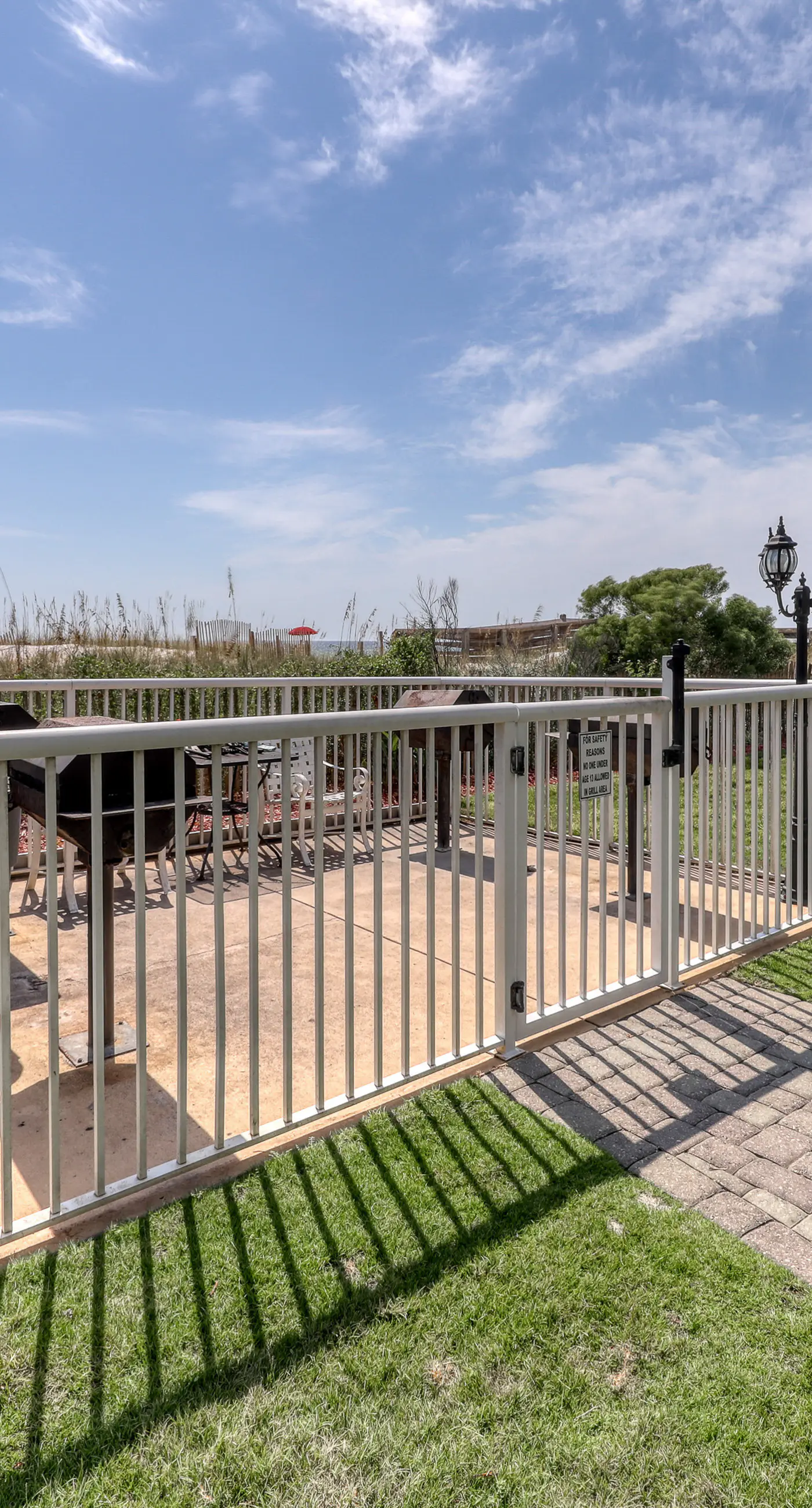 Waters Edge 607- Welcoming 6th Floor Condo Incredible Gulf-Front Views Near Local Activities