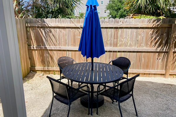 Gorgeous coastal home with plenty of space and easy beach access