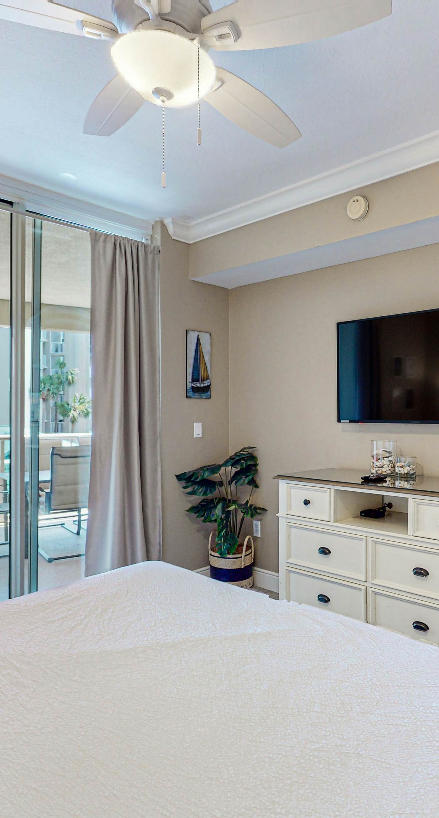 Azure 220 Nice 2nd Floor Condo Partial Gulf View, Nearby Shopping & Dining