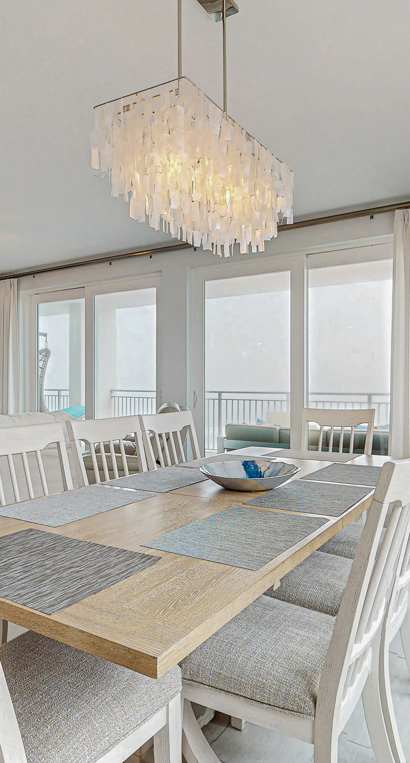 Blu 507 - Luxurious gulf front condo with private balcony, shared pool & beach access