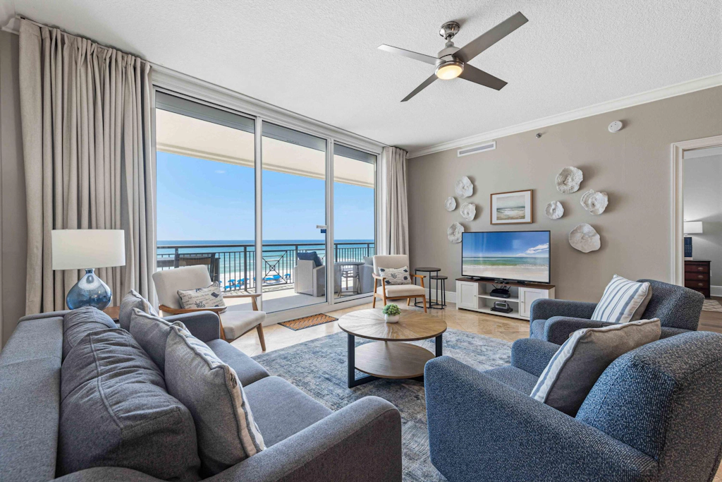 Gulf Front, Great Amenities, Free WiFi, Nearby Shops & Restaurants