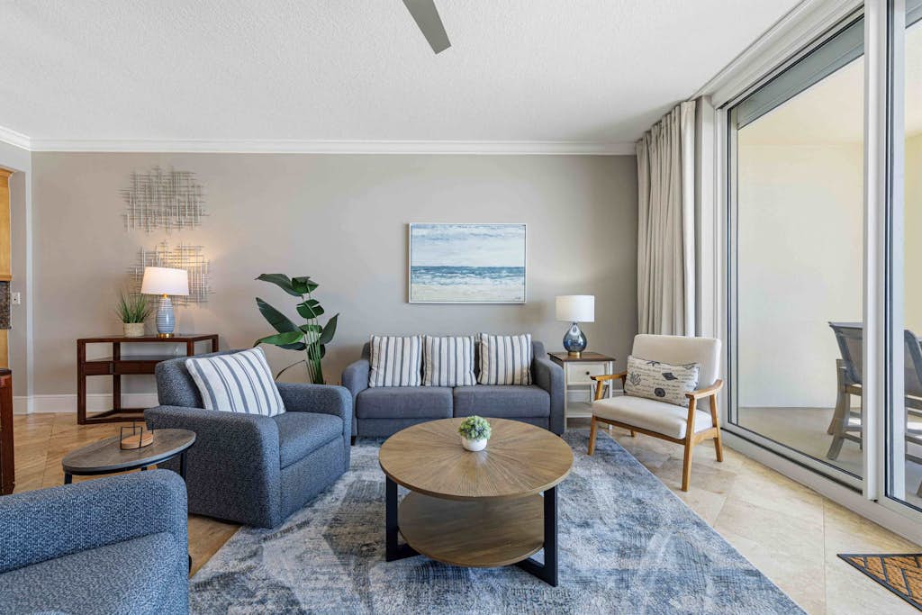 Gulf Front, Great Amenities, Free WiFi, Nearby Shops & Restaurants