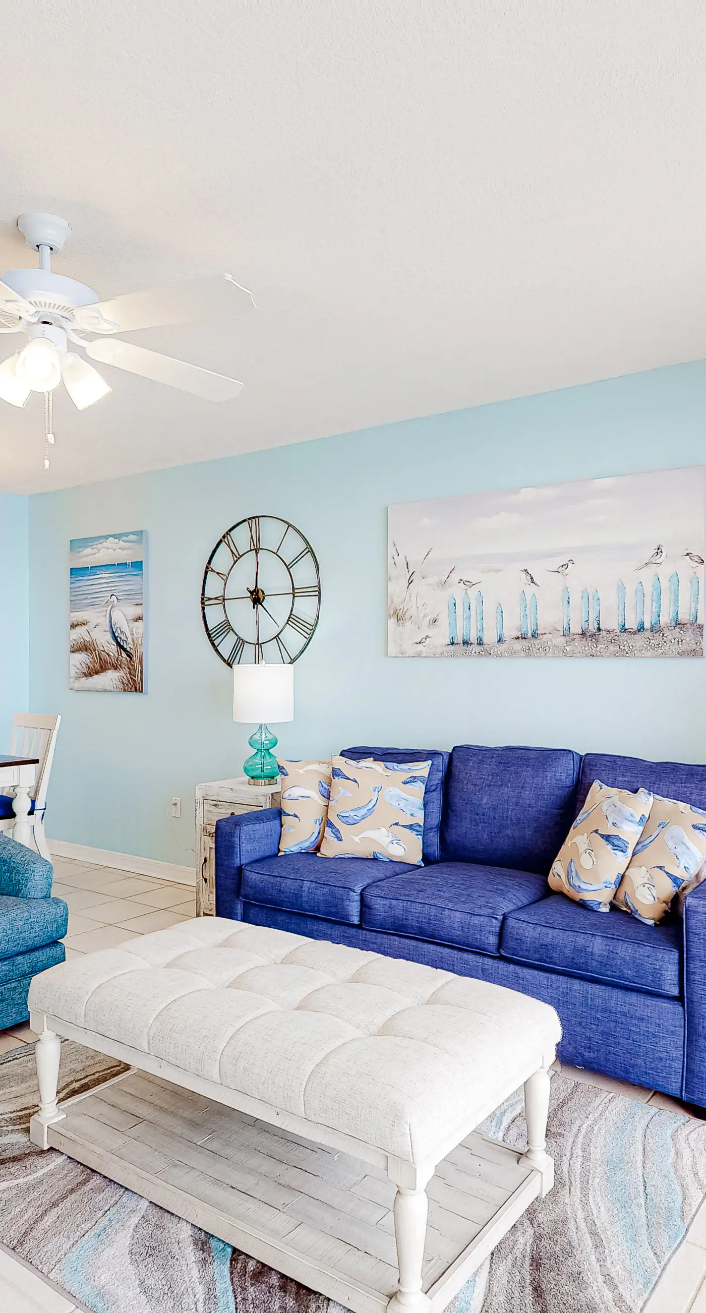 Fourth floor spacious, beachfront condo with views - close to entertainment