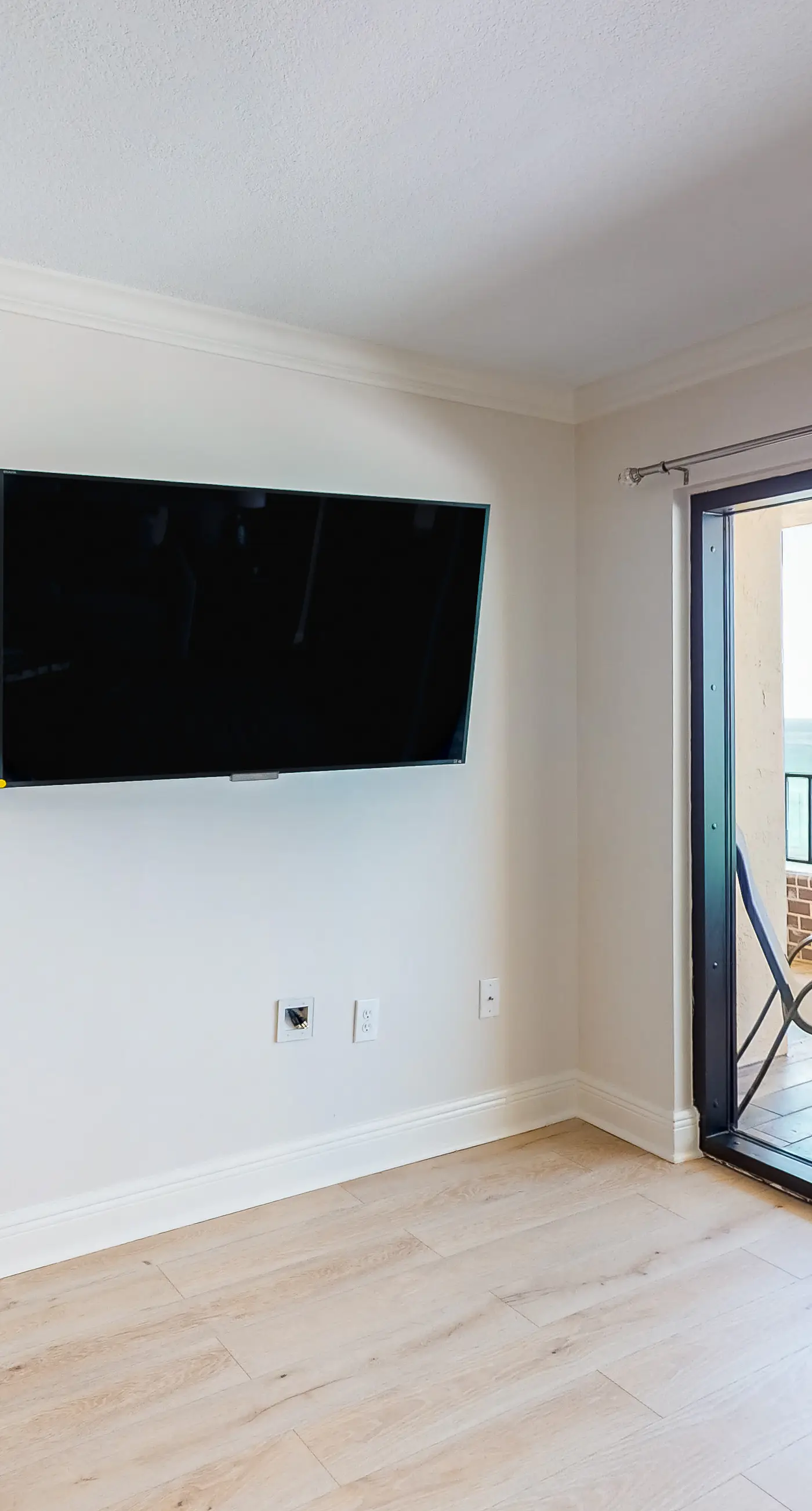 Surf Dweller 710- Seventh floor Gulf-front suite with amazing views, washer/dryer, AC & pool