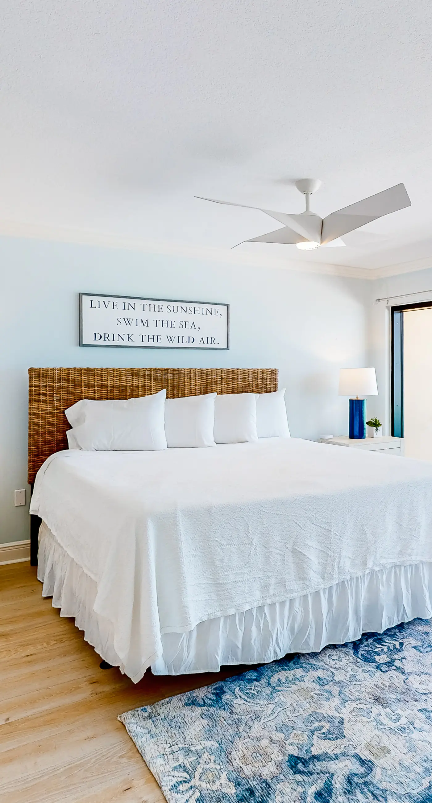 Surf Dweller 710- Seventh floor Gulf-front suite with amazing views, washer/dryer, AC & pool