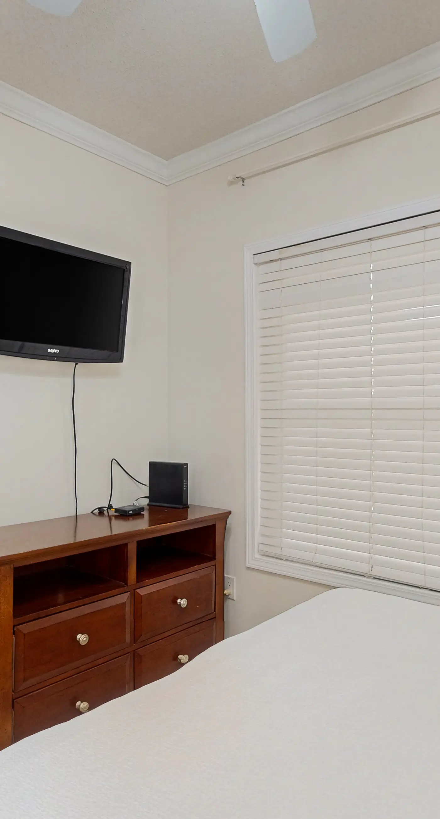 Waters Edge 106- Gulf front condo with furnished patio, pool, fitness room, boardwalk to beach