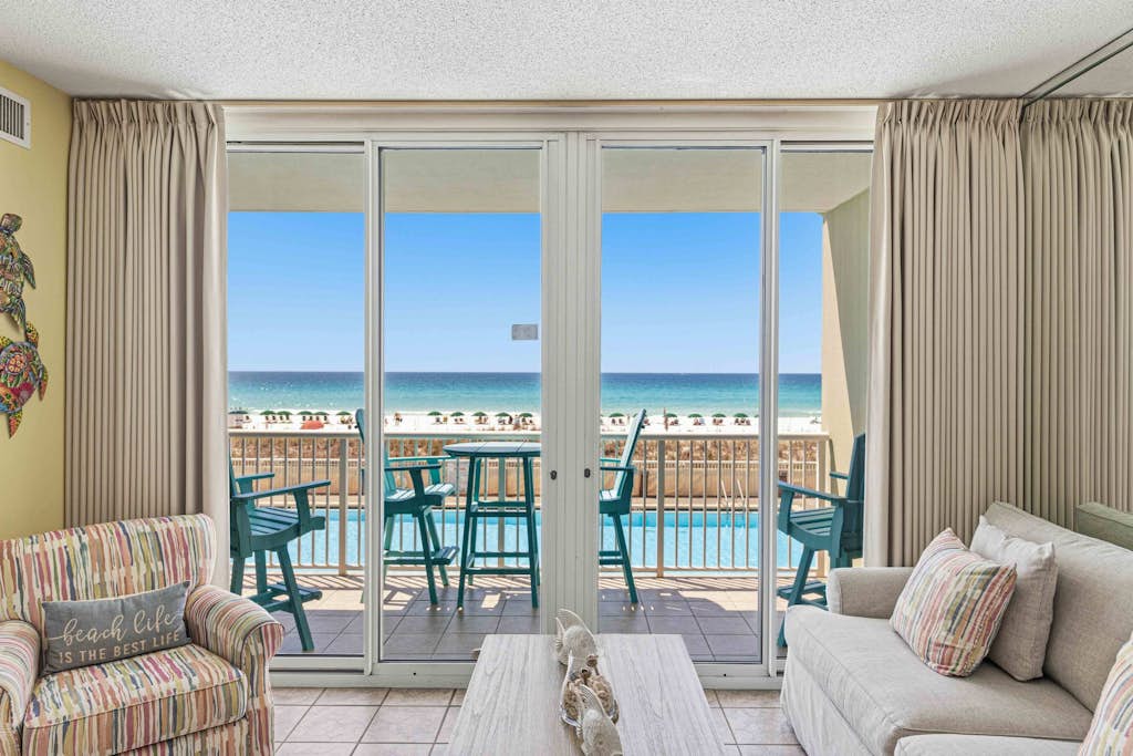 Waters Edge 211 - Beach Happy