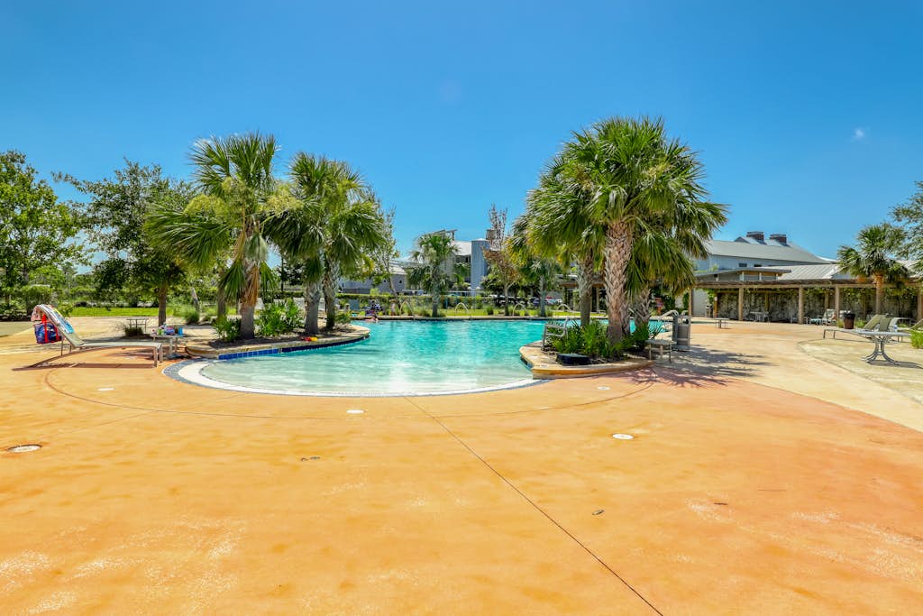 Spacious coastal home with grill & screened porch