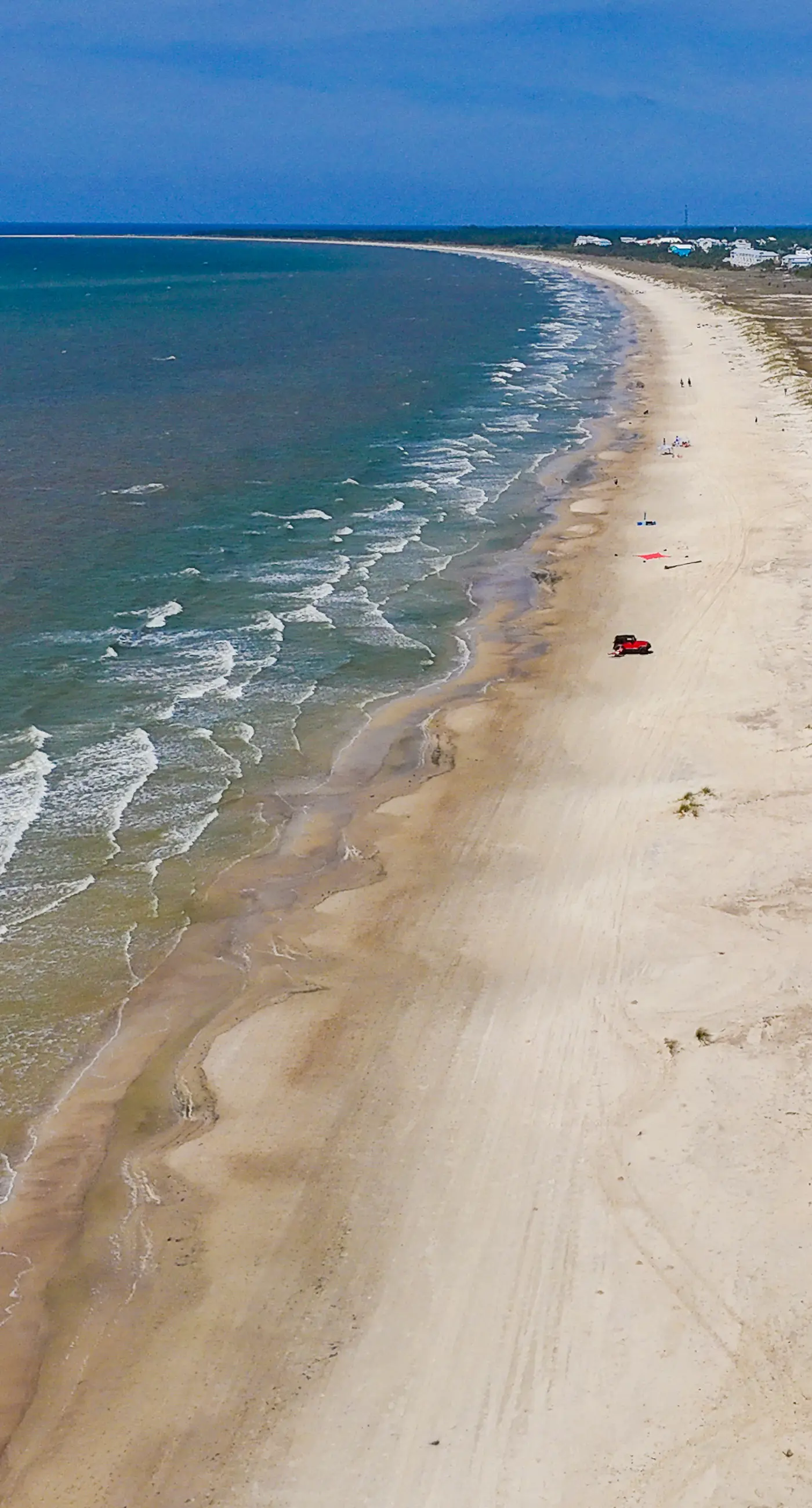 Charming beach house with a Gulf view, patio, deck, washer&dryer, & AC