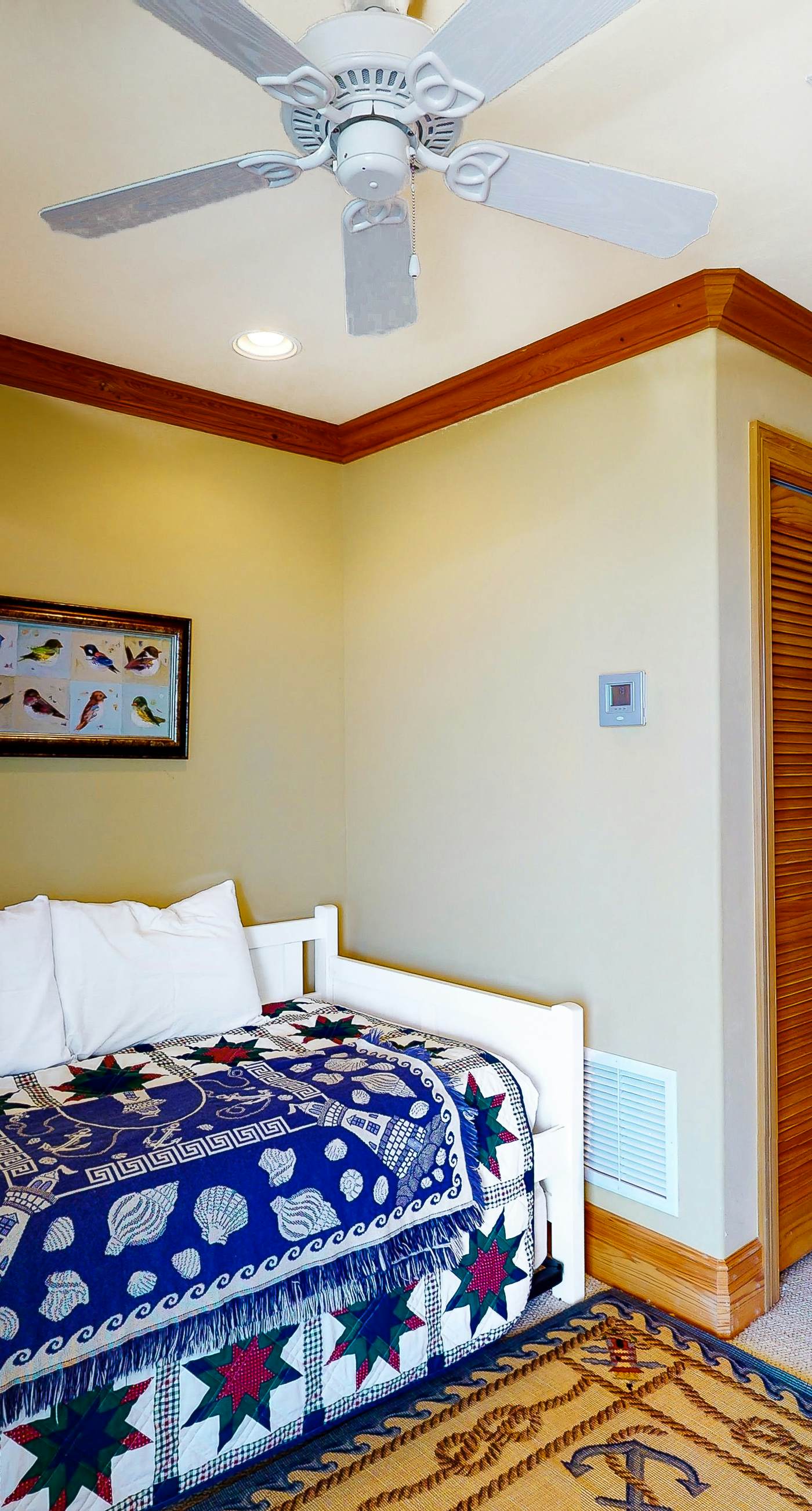 Gorgeous beachfront home - washer/dryer, deck & central AC - community pool