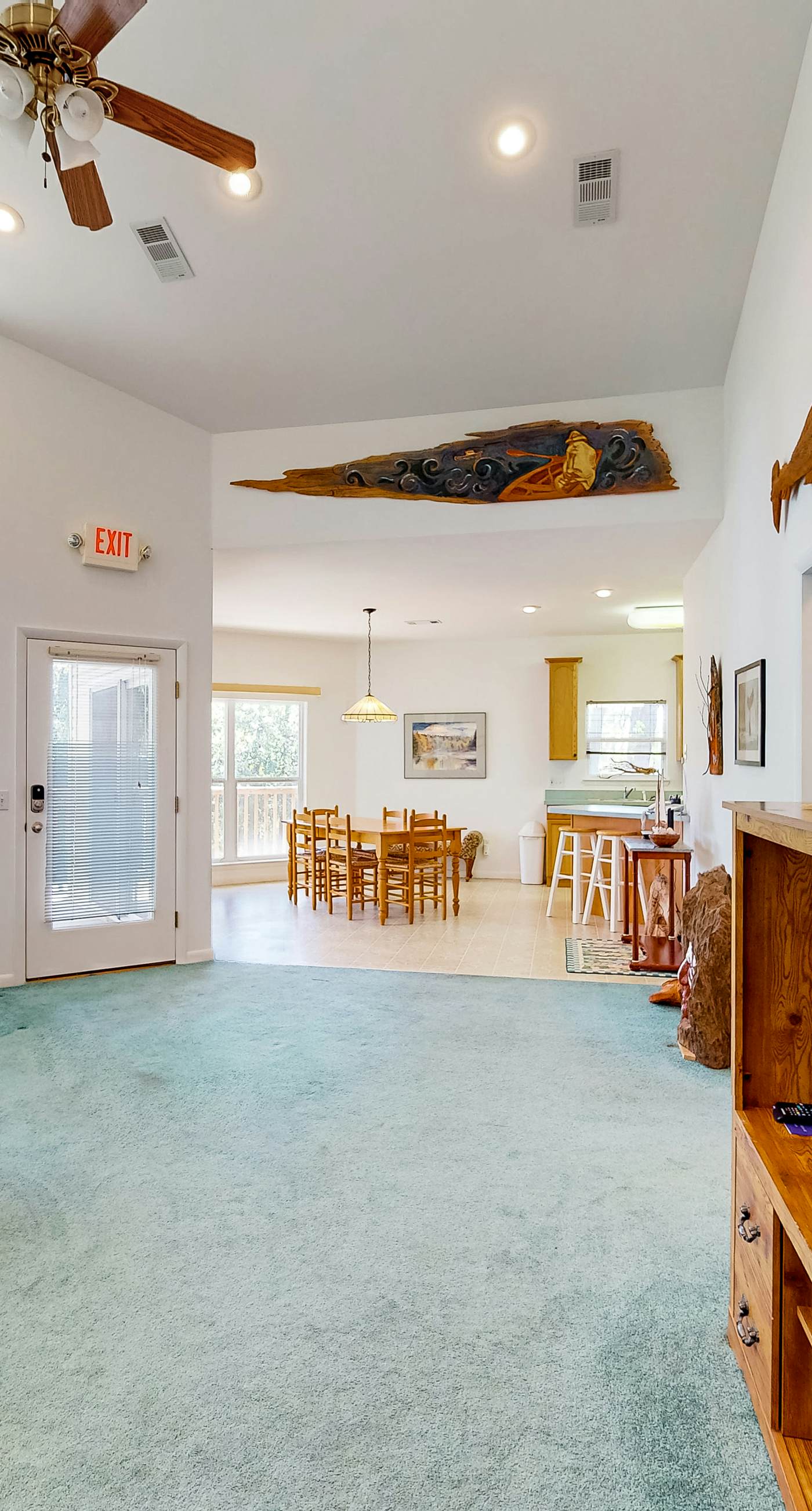 Snowbird-friendly home near the beach with deck, outdoor shower, W/D