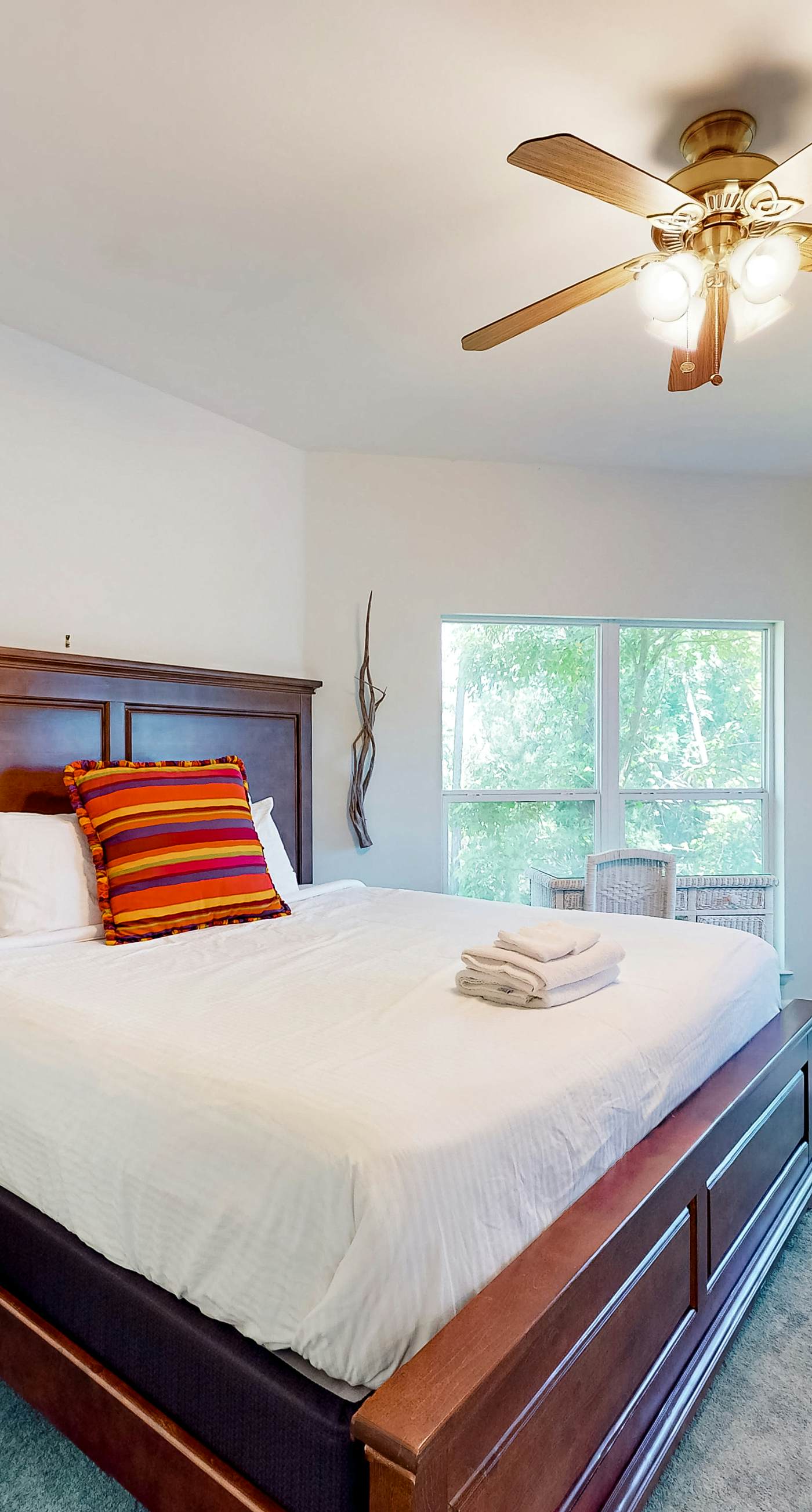 Snowbird-friendly home near the beach with deck, outdoor shower, W/D