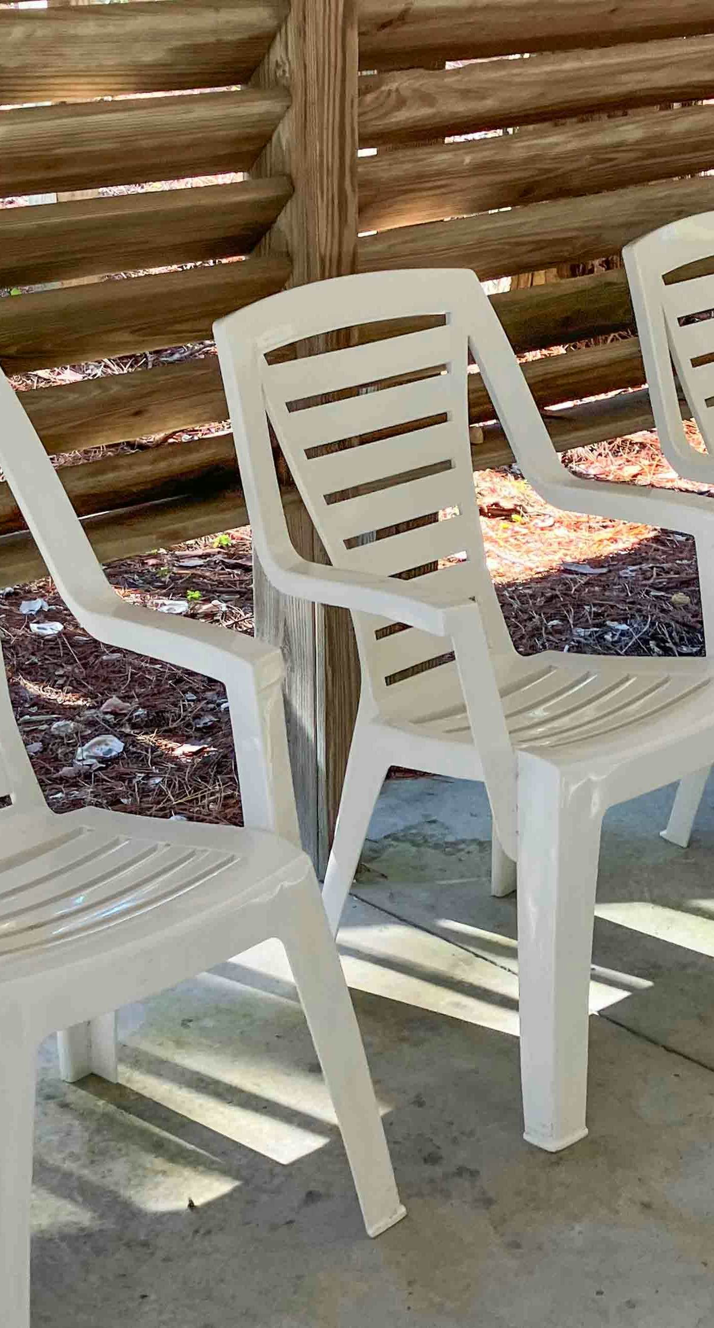 Snowbird-friendly home near the beach with deck, outdoor shower, W/D