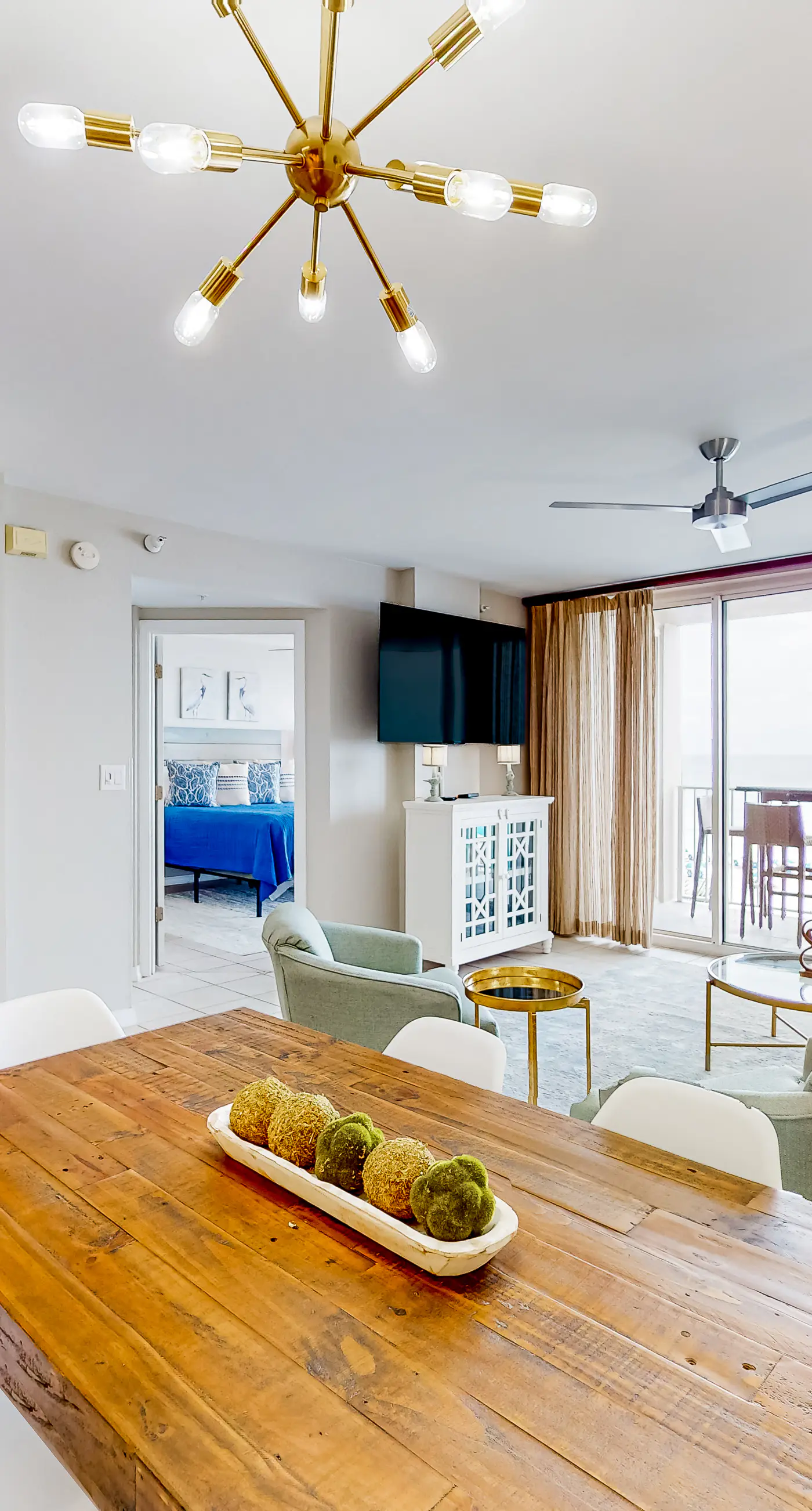 Island Princess 412- Beachfront condo with pool, hot tub, gym access, balcony