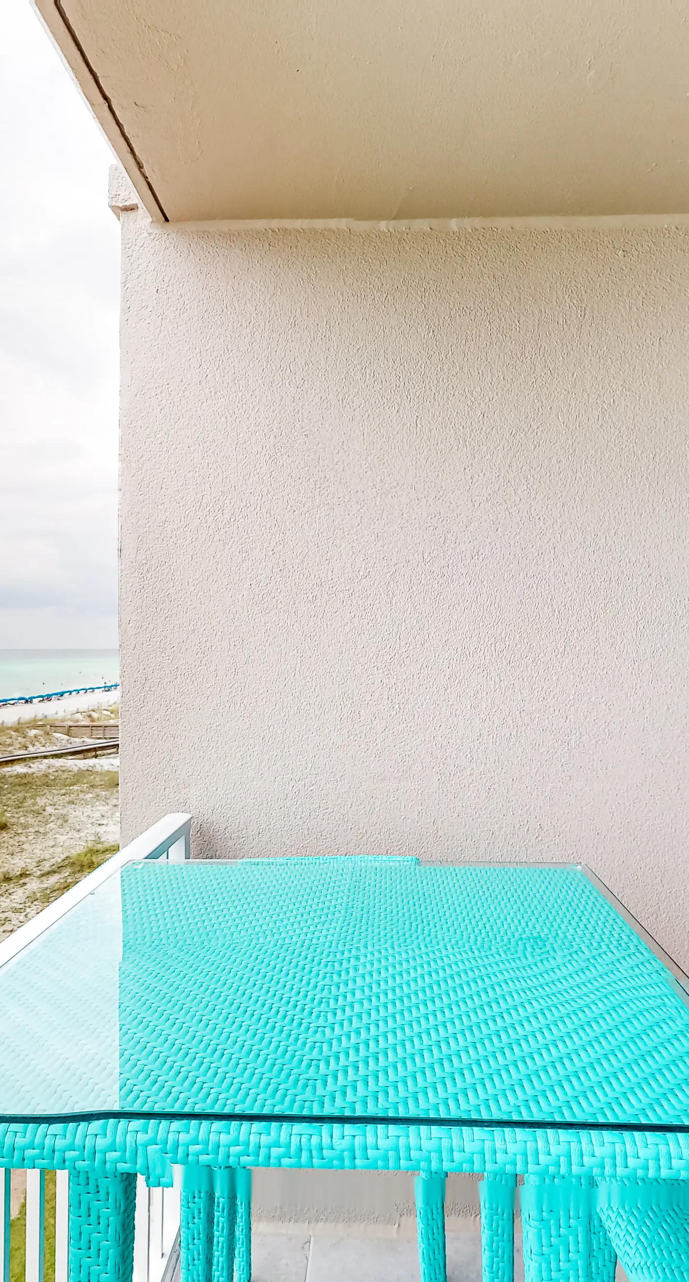 Island Princess 412- Beachfront condo with pool, hot tub, gym access, balcony