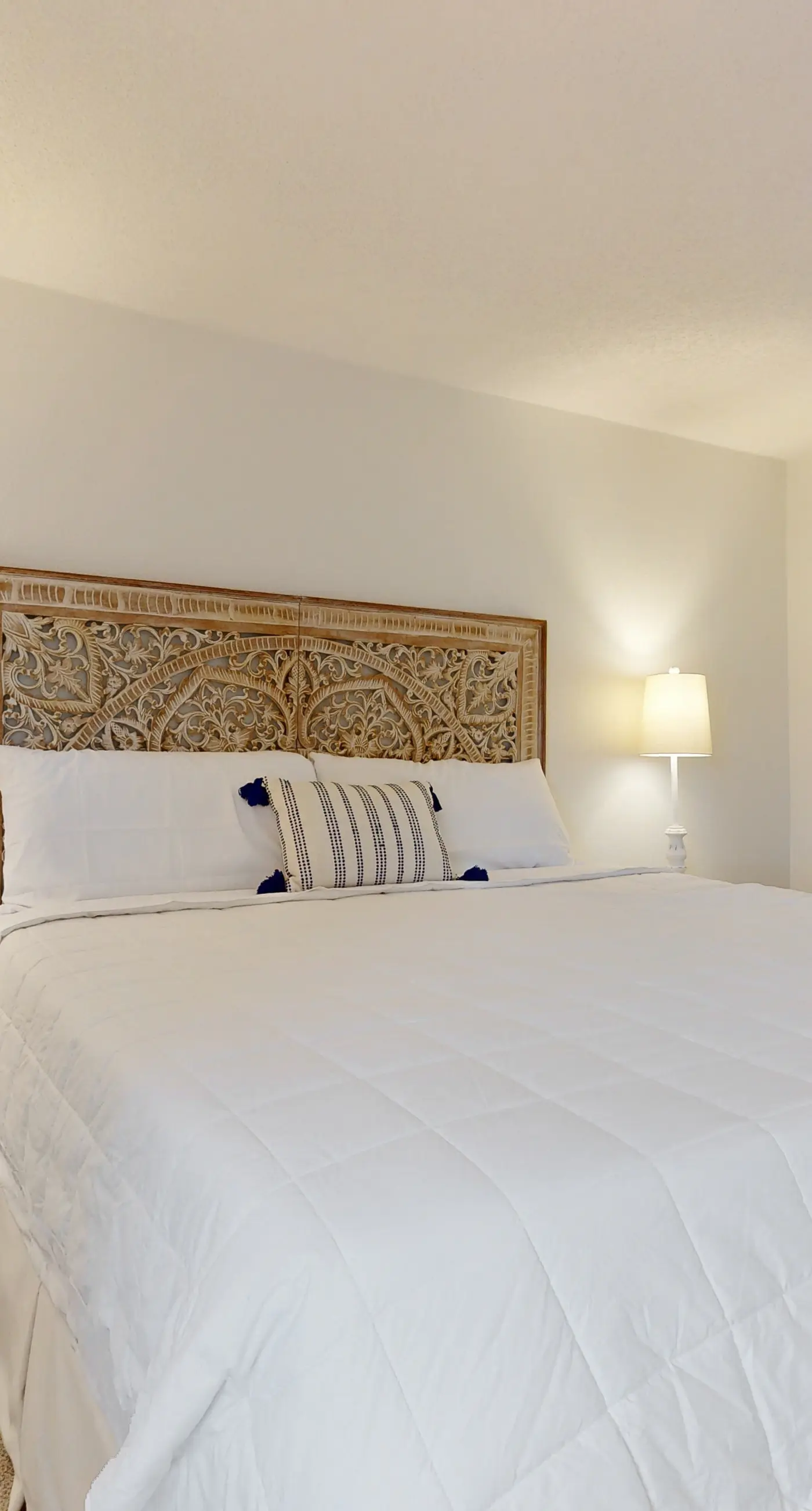 Islander W 406 - Stunning oceanfront condo with access to a shared pool and private beach entry