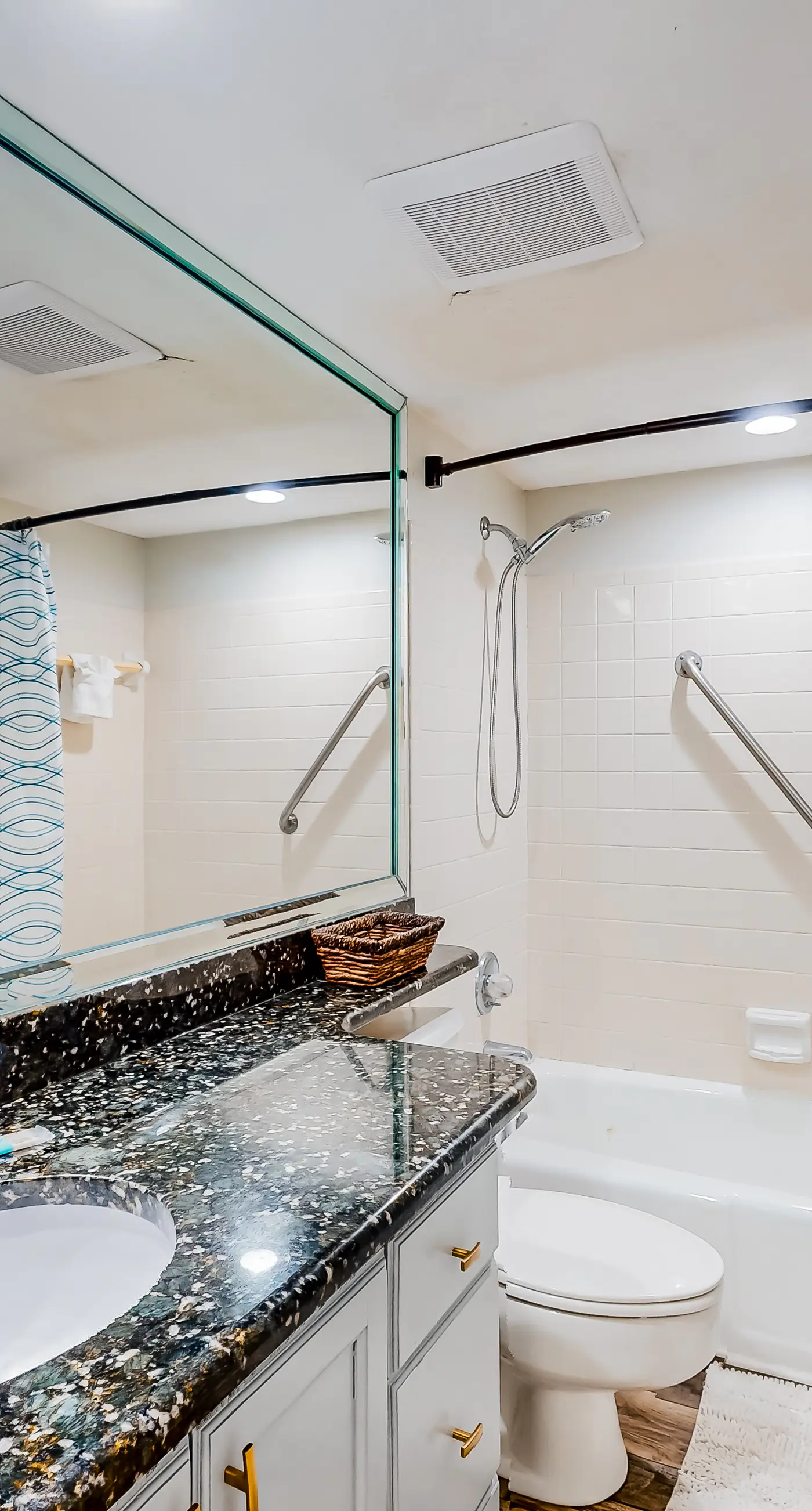 Surf Dweller 203- Beachfront resort condo with outdoor pool, Gulf views, balcony, W/D, & AC