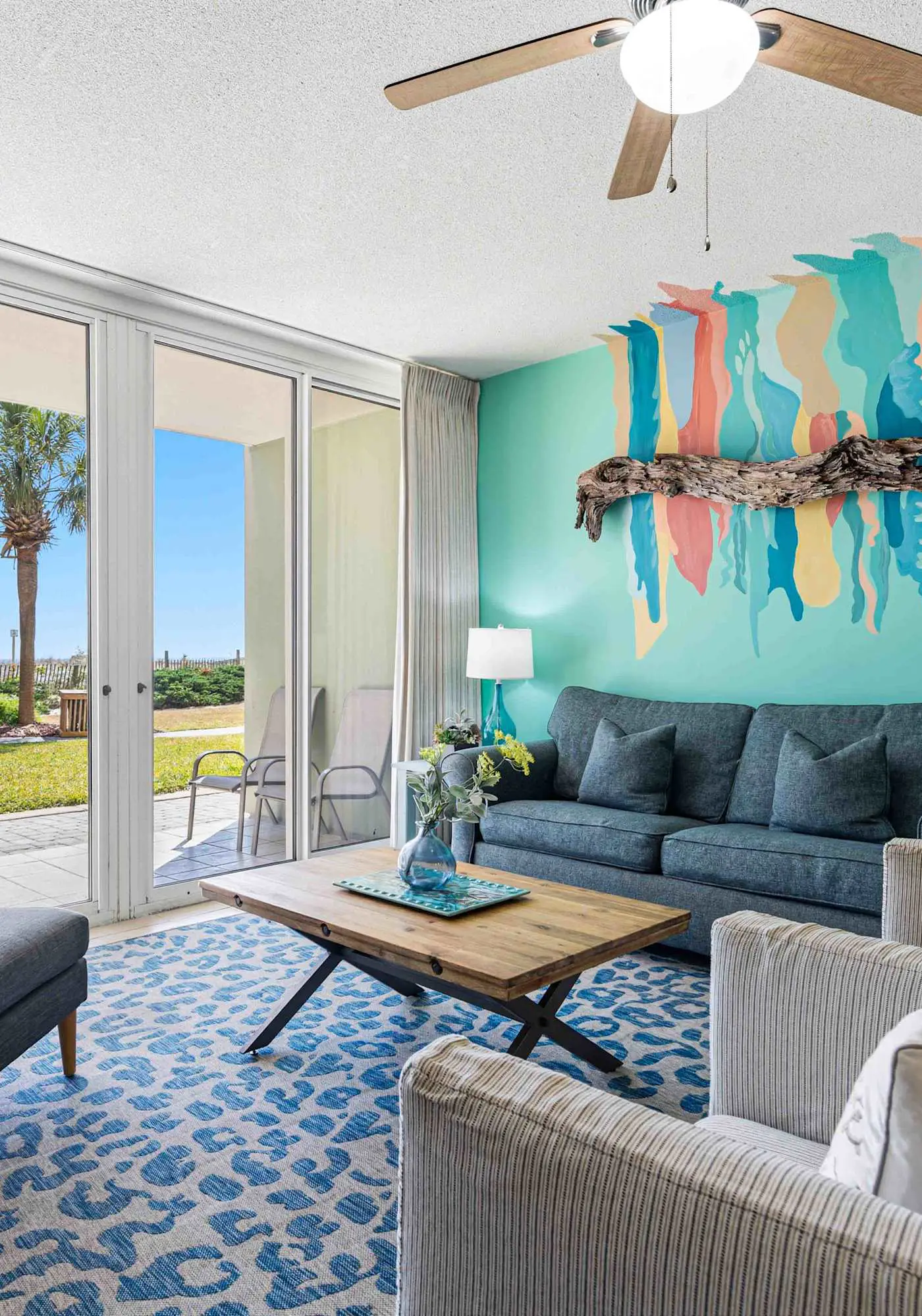 Waters Edge 118- Ground Floor, Oceanfront Condo with Ocean View, Washer/Dryer, & High-Speed WiFi