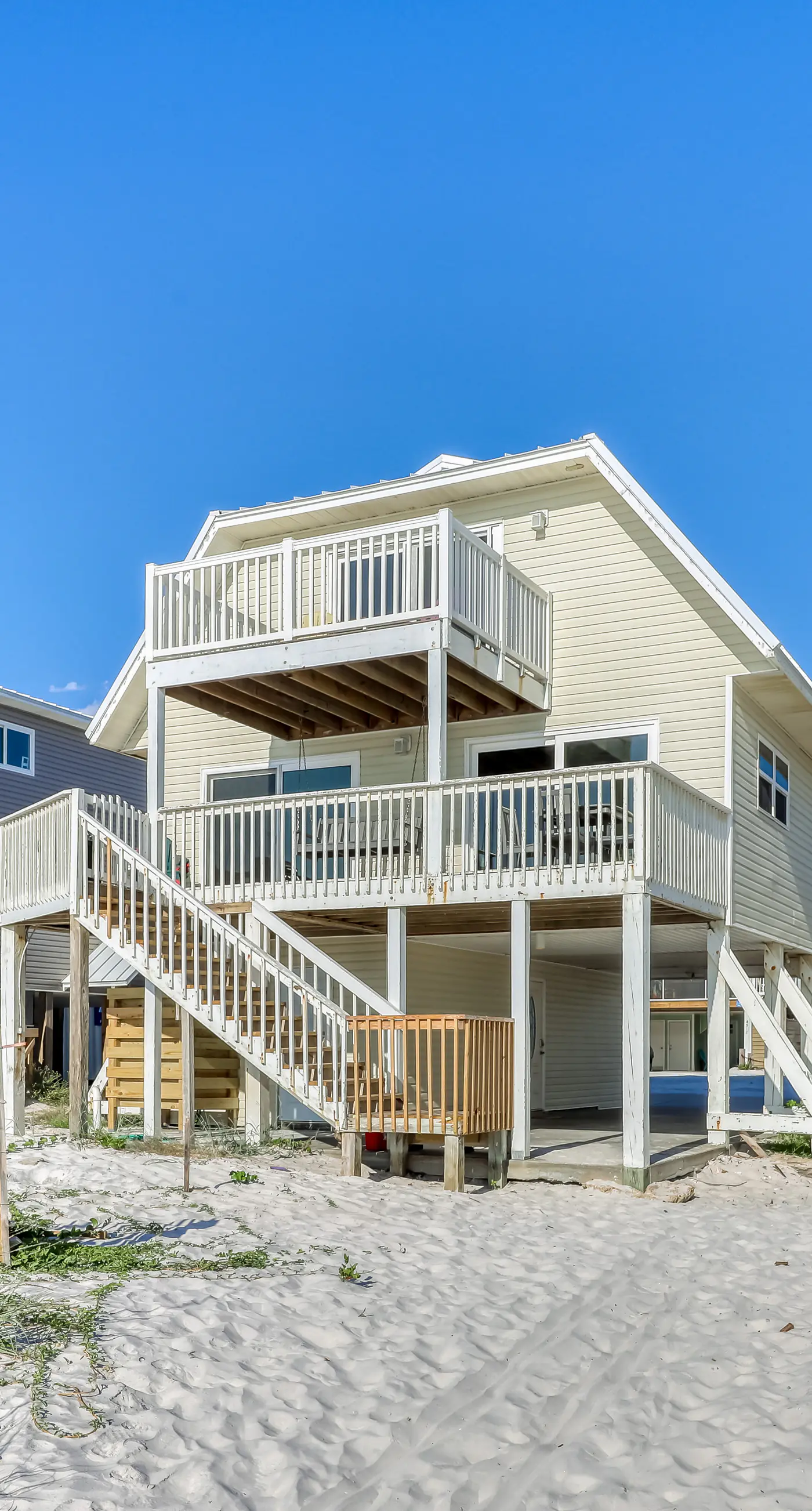 Beachfront home with coastal views & beach access - dog-friendly