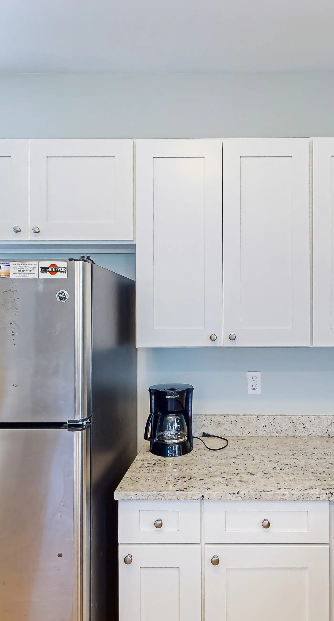 Dog-friendly home with hot tub - beach access one mile away