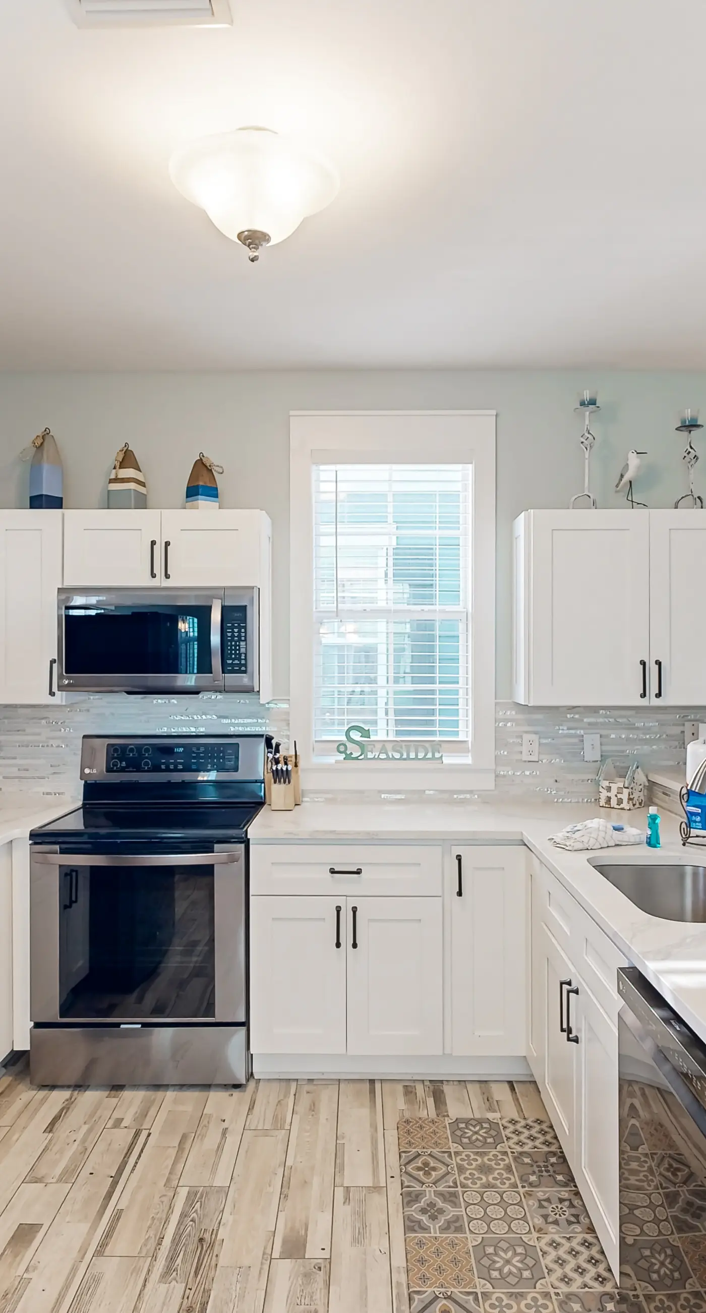 Charming Cottage with Hot Tub, Fitness Center, & Nature Trails