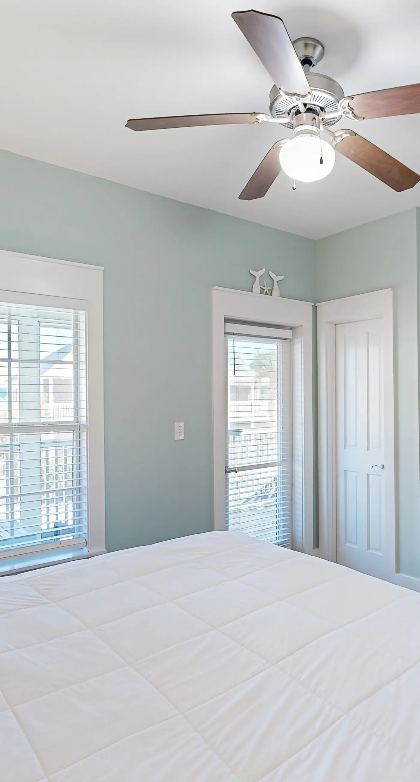 Charming Cottage with Hot Tub, Fitness Center, & Nature Trails