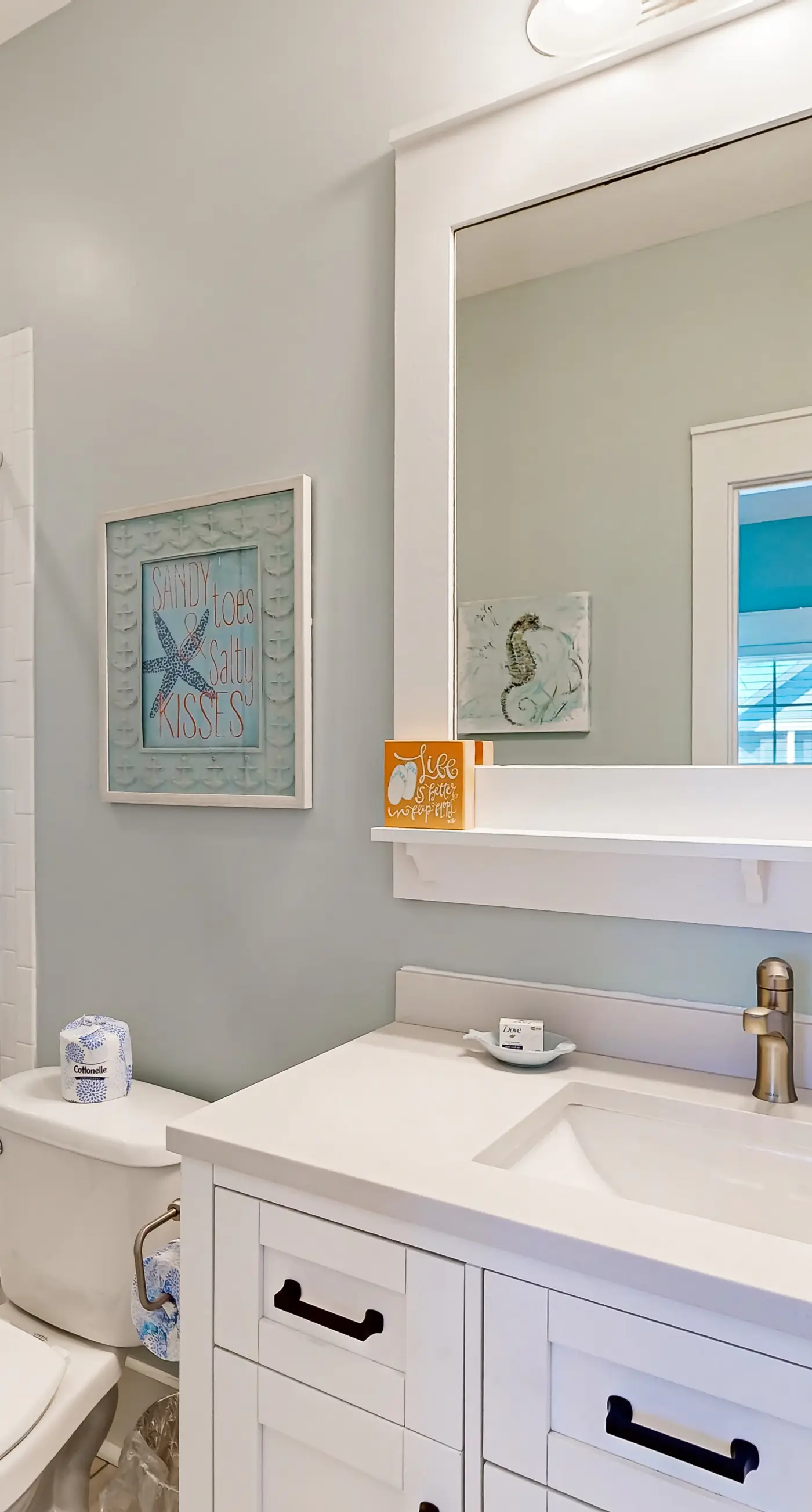 Charming Cottage with Hot Tub, Fitness Center, & Nature Trails