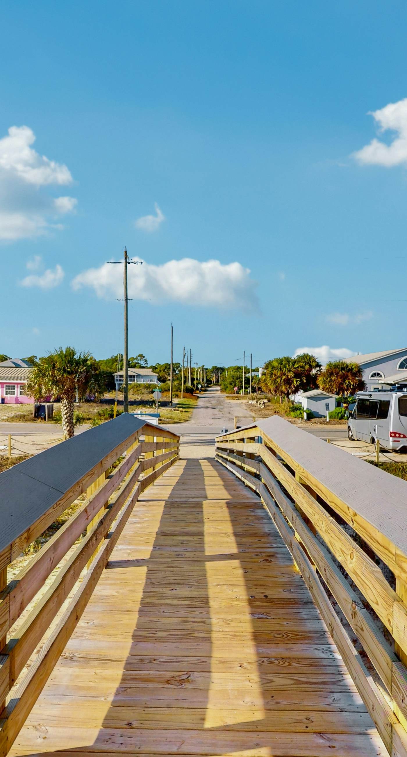 Great, dog-friendly home with Gulf views, shared pool, just steps from the Gulf