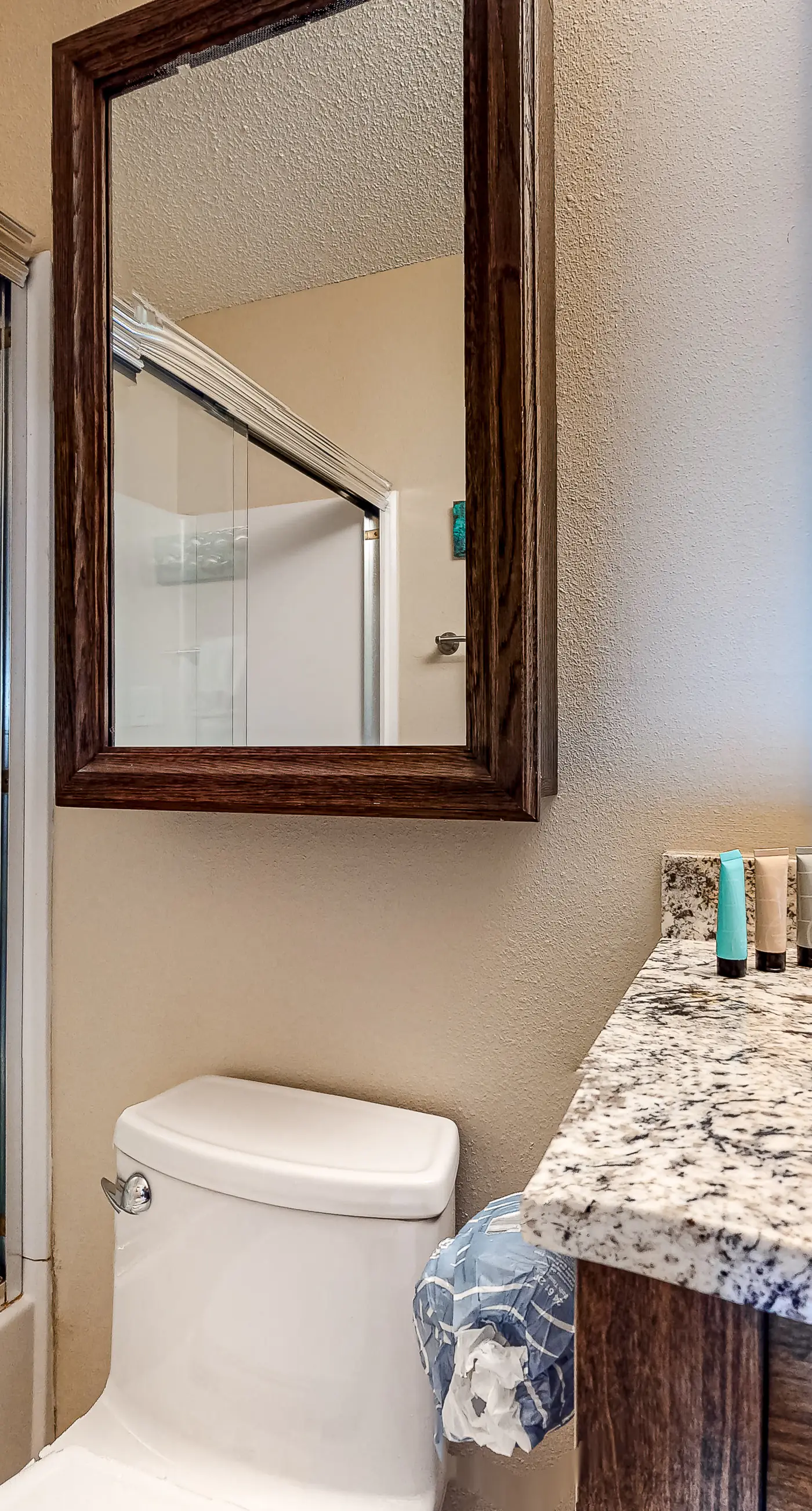 Oceanfront penthouse with pool access, majestic ocean views, washer&dryer, & AC