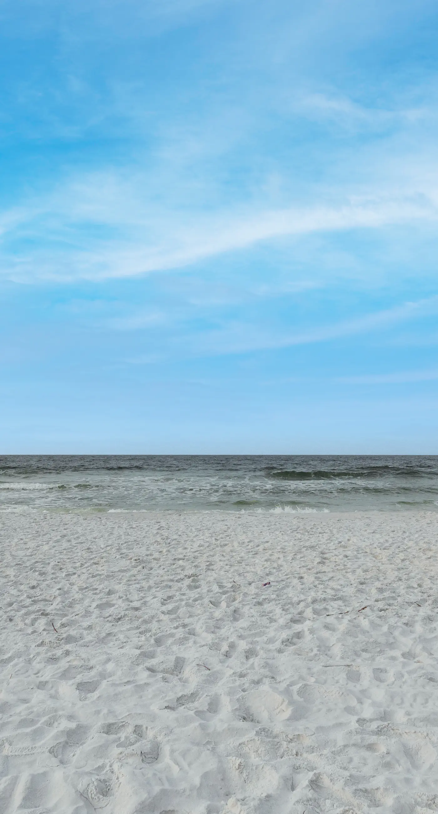 Oceanfront penthouse with pool access, majestic ocean views, washer&dryer, & AC