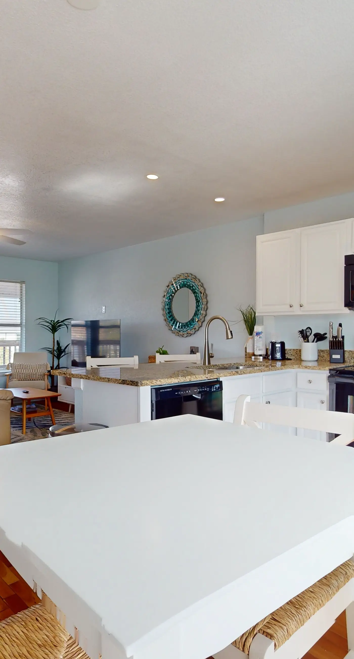 Island Gardens 303 - Cozy coastal condo, dog friendly, gulf view and close to beach access