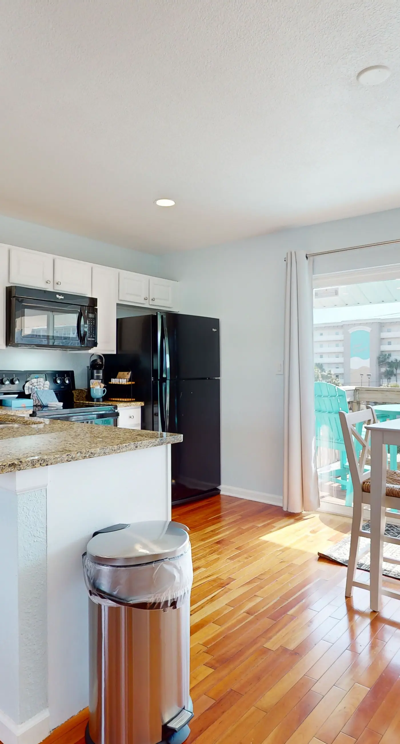 Island Gardens 303 - Cozy coastal condo, dog friendly, gulf view and close to beach access