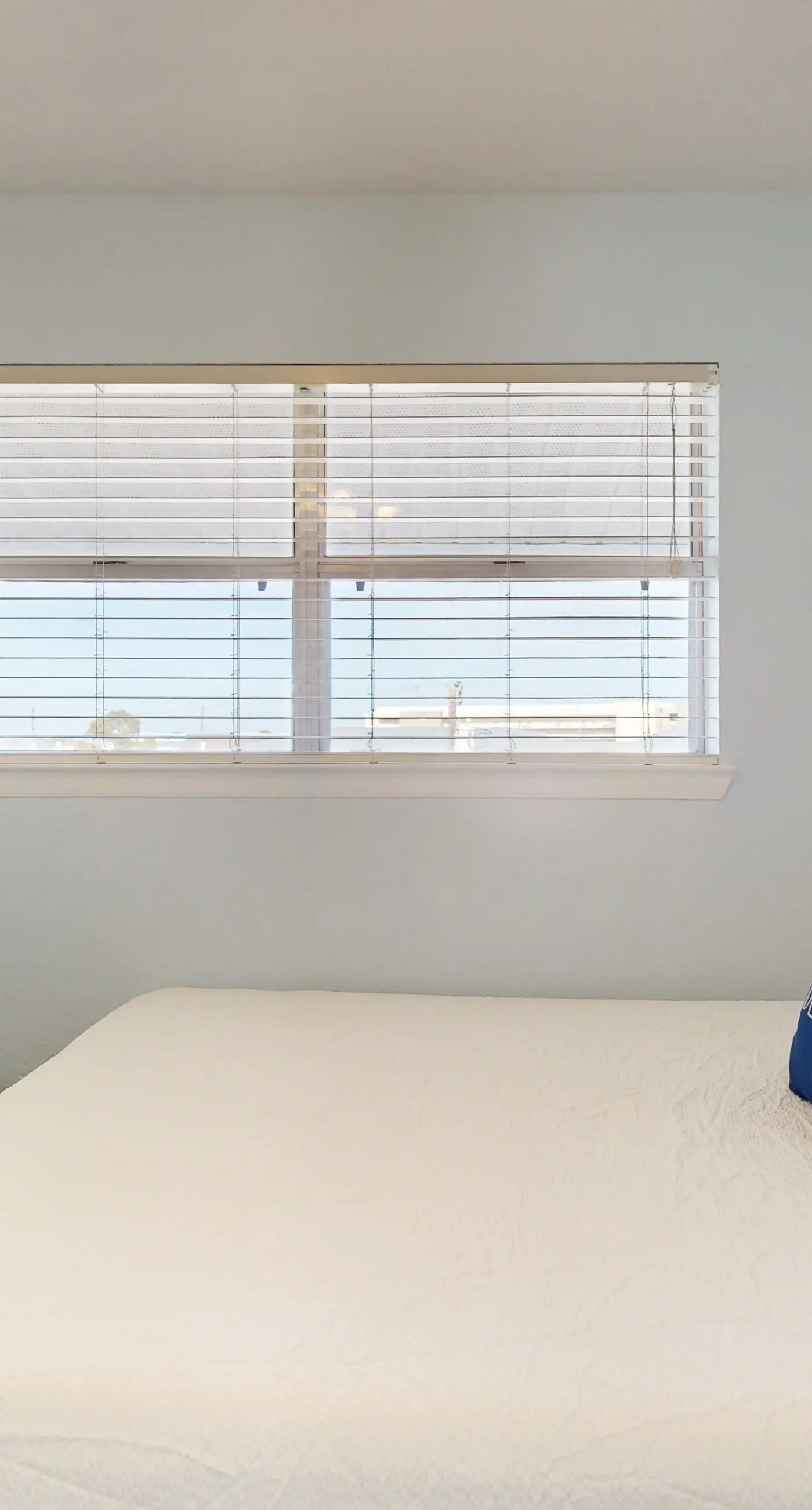 Island Gardens 303 - Cozy coastal condo, dog friendly, gulf view and close to beach access