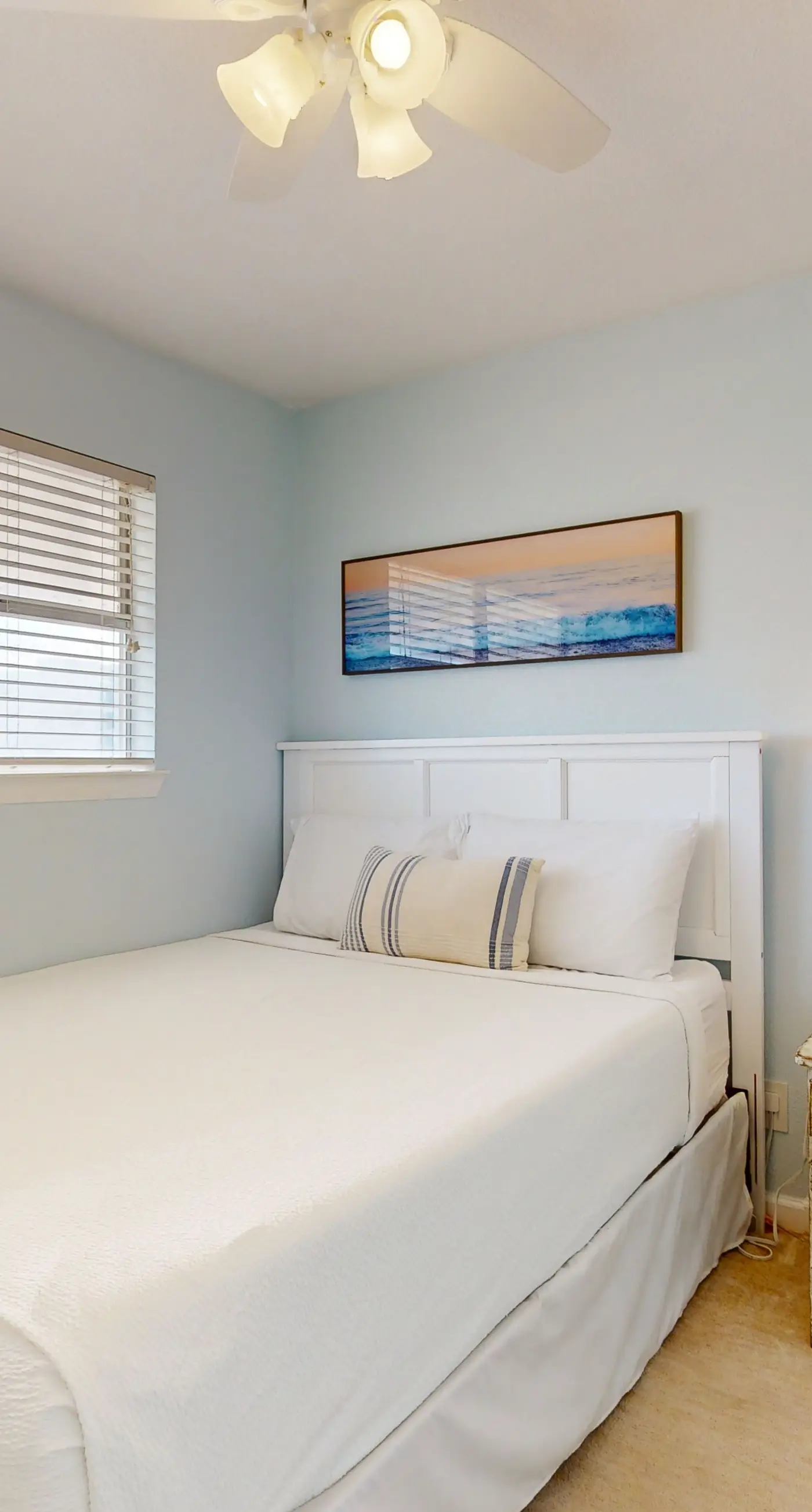 Island Gardens 303 - Cozy coastal condo, dog friendly, gulf view and close to beach access