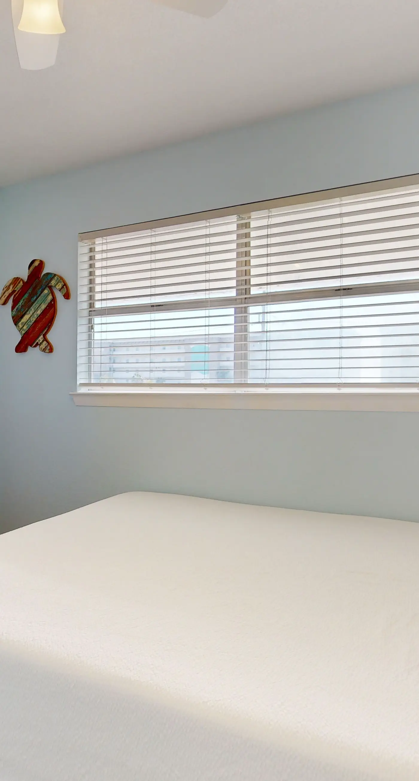 Island Gardens 303 - Cozy coastal condo, dog friendly, gulf view and close to beach access