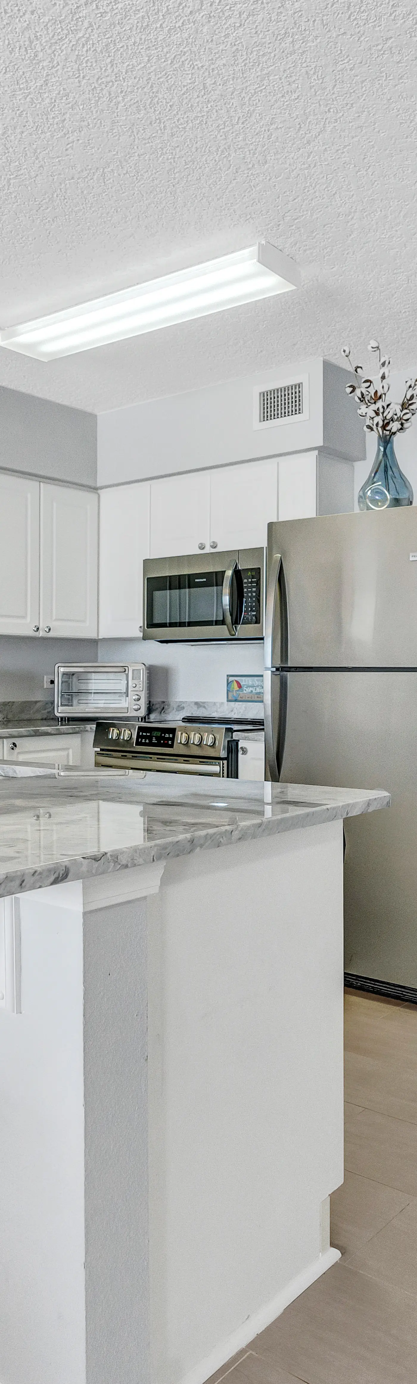 Island Princess 411- Seaside condo with wonderful beach views, balcony, grill, pool, hot tub, & gym