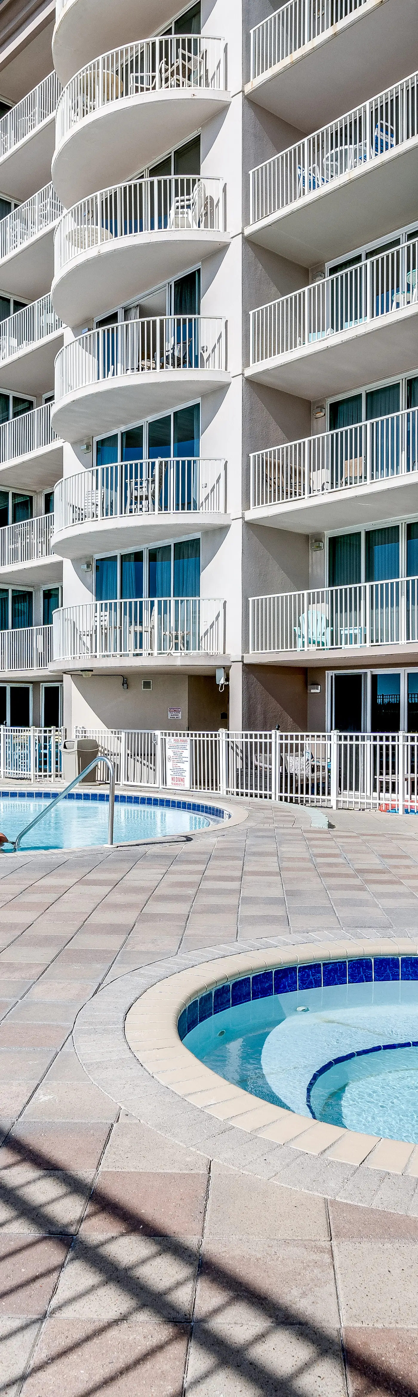 Island Princess 411- Seaside condo with wonderful beach views, balcony, grill, pool, hot tub, & gym