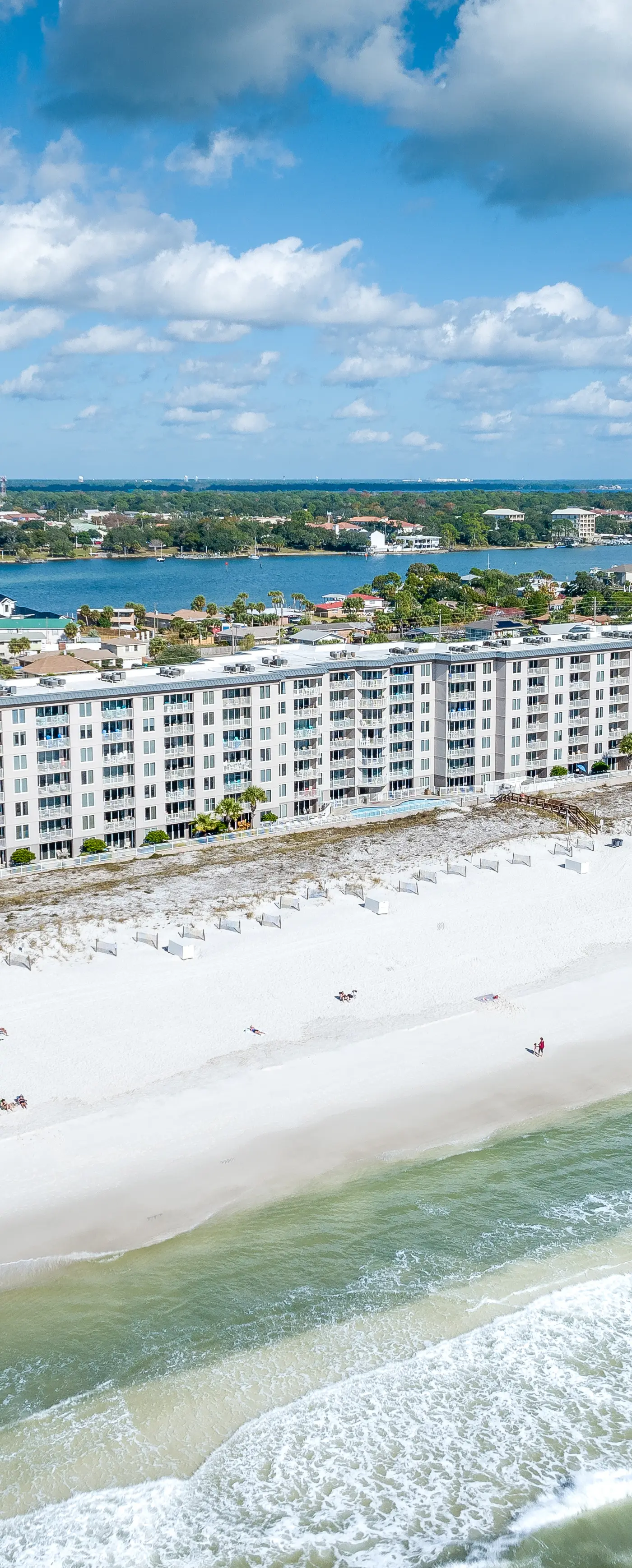 Island Princess 411- Seaside condo with wonderful beach views, balcony, grill, pool, hot tub, & gym