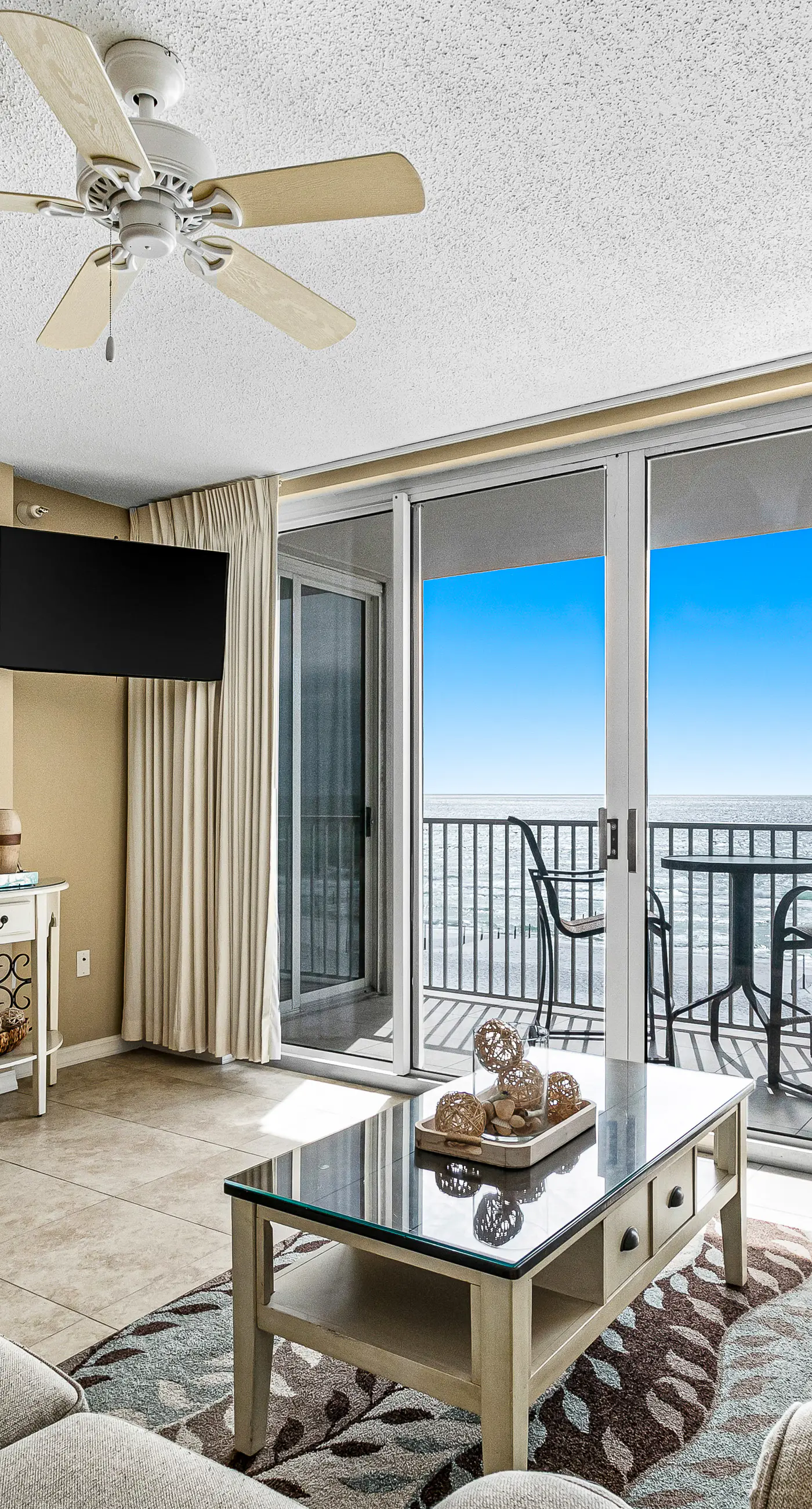 Island Princess 512- Fifth floor oceanfront condo with pool, ocean view, W/D