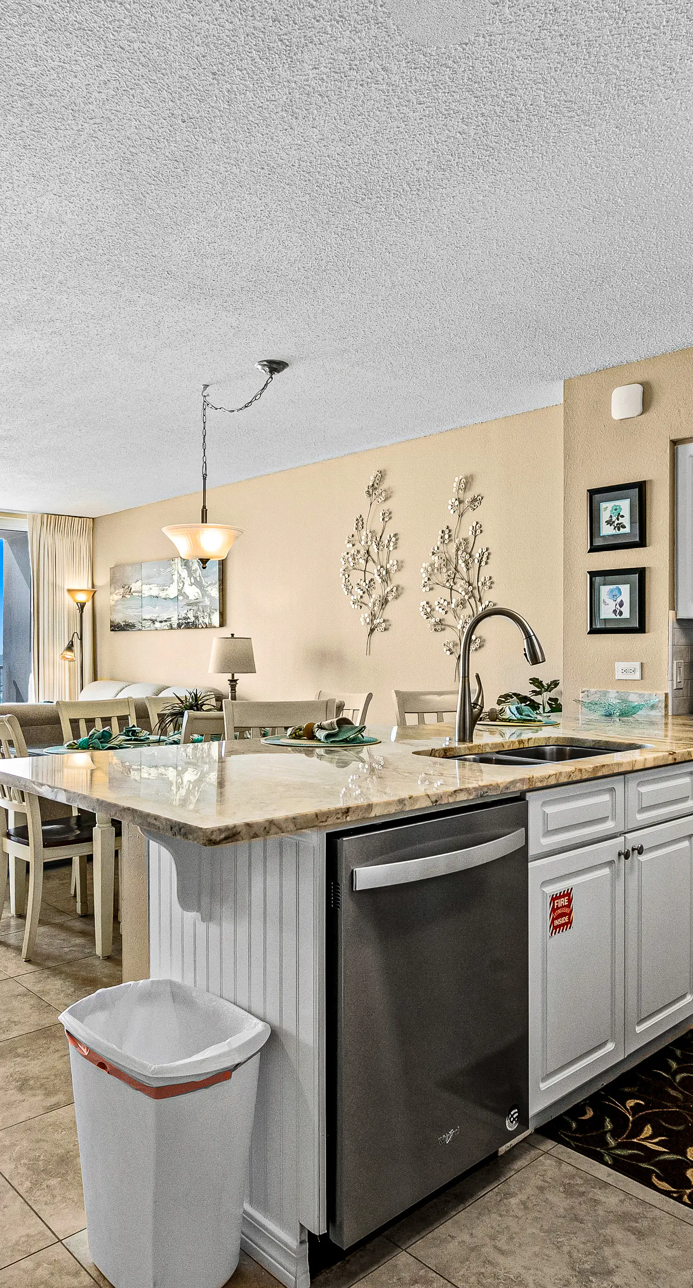 Island Princess 512- Fifth floor oceanfront condo with pool, ocean view, W/D