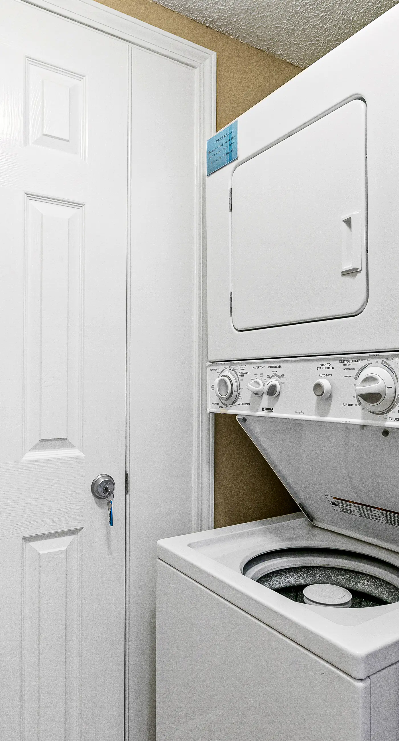 Island Princess 512- Fifth floor oceanfront condo with pool, ocean view, W/D