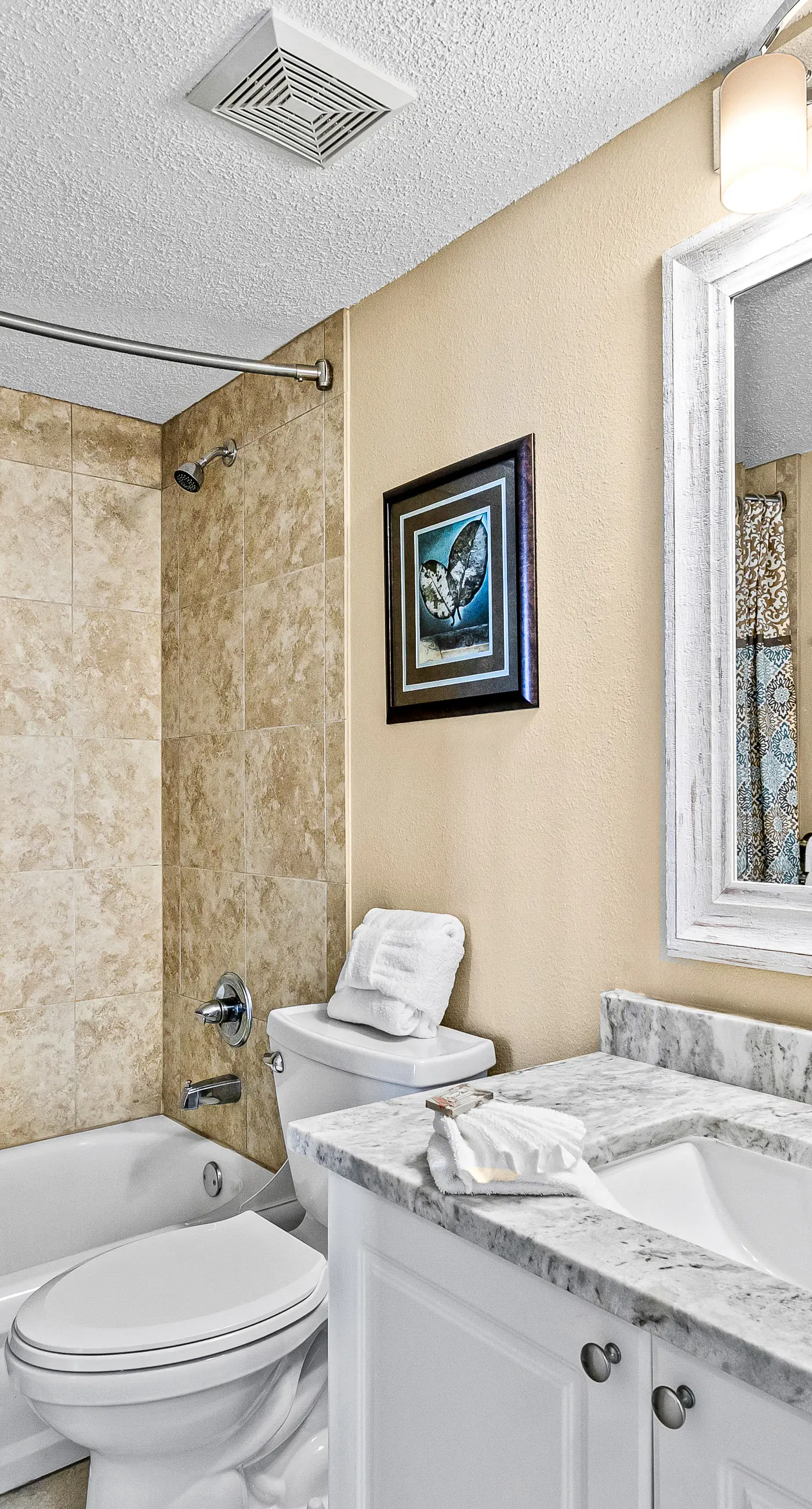 Island Princess 512- Fifth floor oceanfront condo with pool, ocean view, W/D