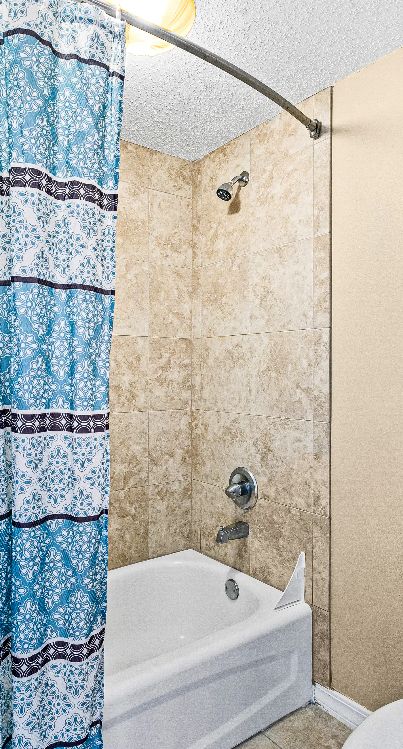 Island Princess 512- Fifth floor oceanfront condo with pool, ocean view, W/D